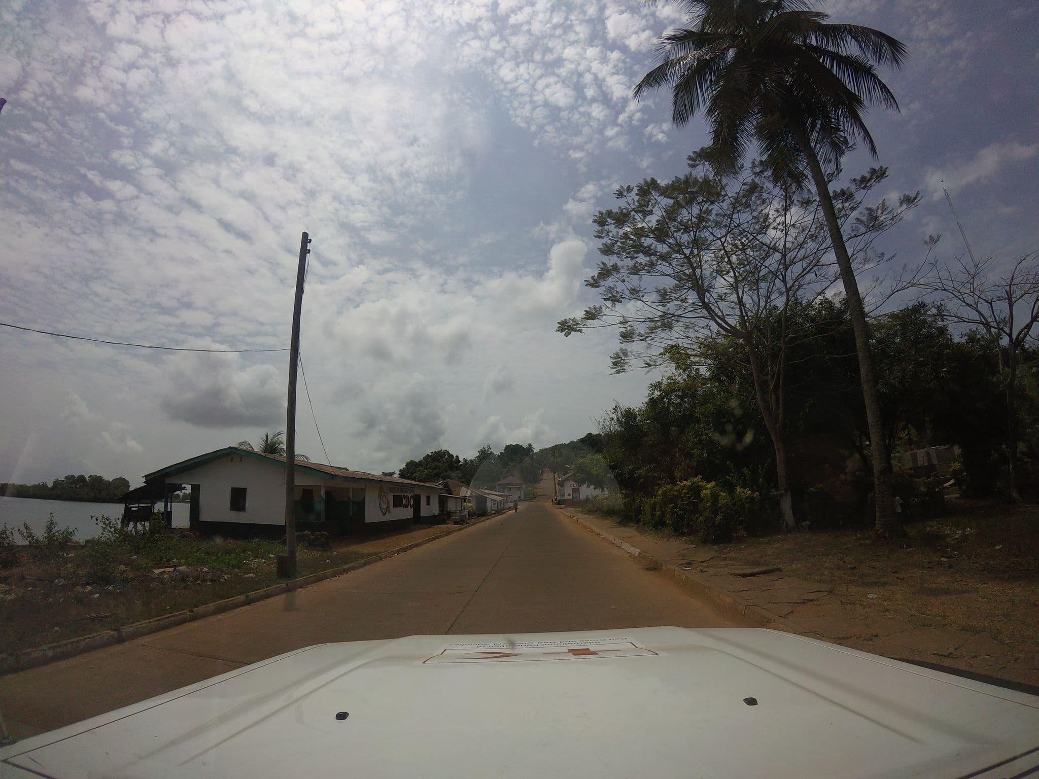 Street view near Cash Club, Robertsport — © danbjoseph (CC BY-SA · Mapillary)
