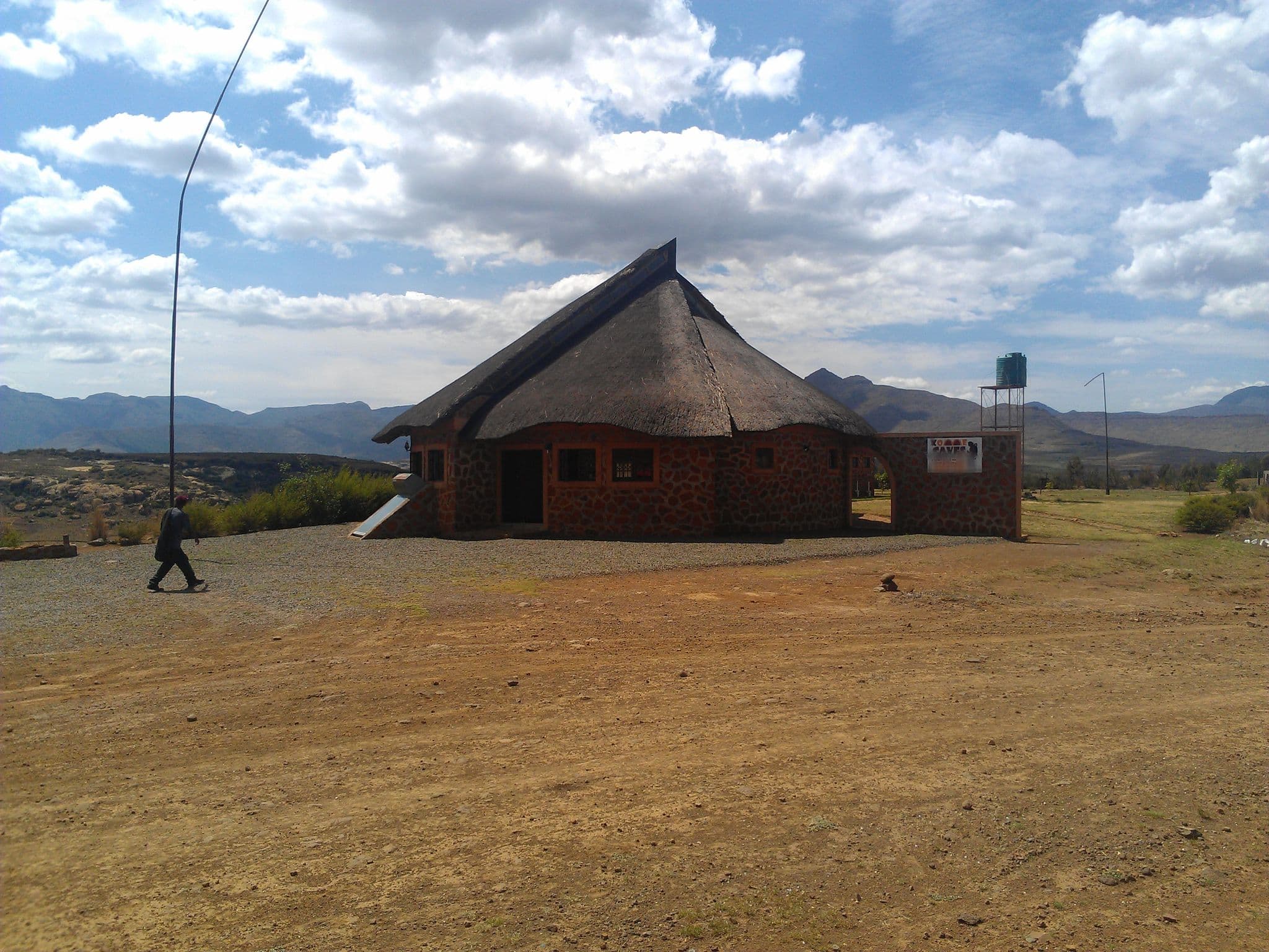 Street view near Ha Kome Cave Dwellings, Sefikeng — © nuts2001 (CC BY-SA · Mapillary)