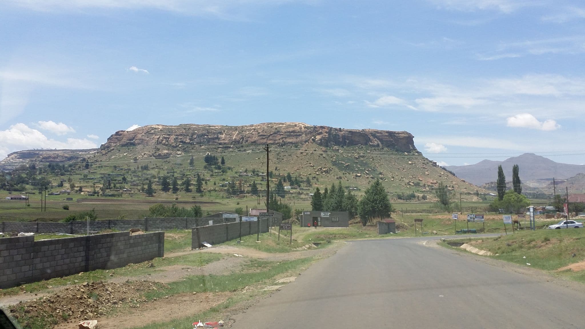 Street view near Moroeroe Lodge, Butha-Buthe — © fifi1984mkg (CC BY-SA · Mapillary)