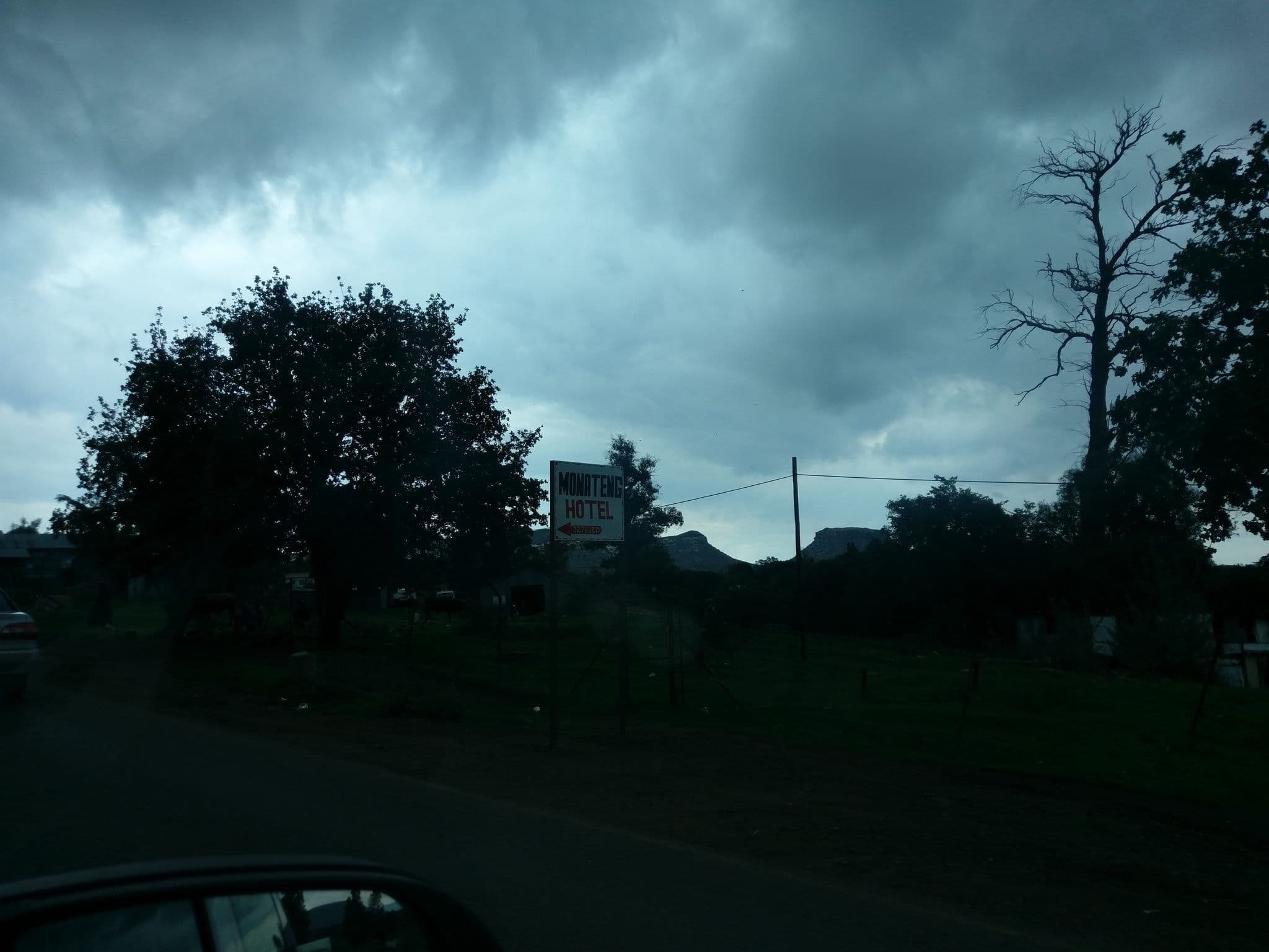Street view near Monateng Hotel, Mohale's Hoek — © dacor (CC BY-SA · Mapillary)