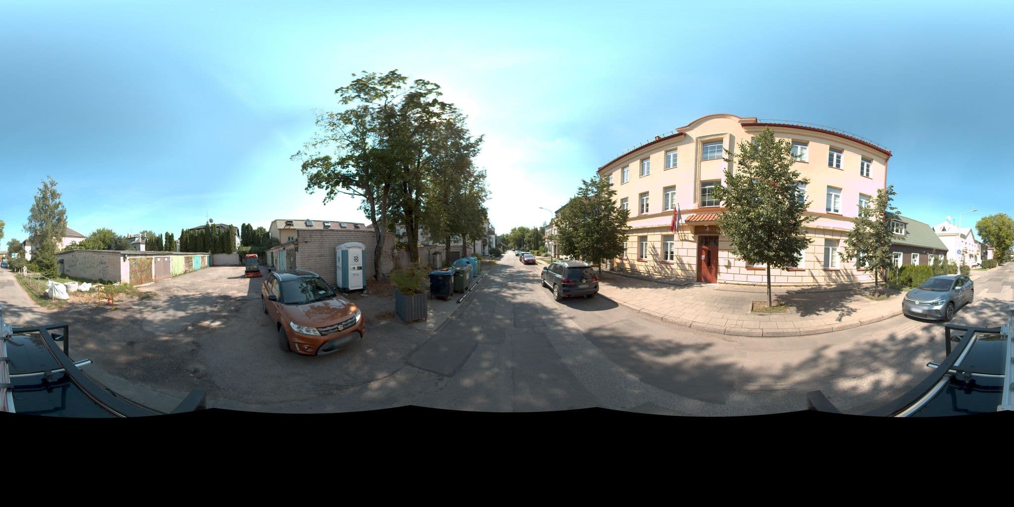 Street view near Flamingo, Naujamiestis — © vms (CC BY-SA · Mapillary)
