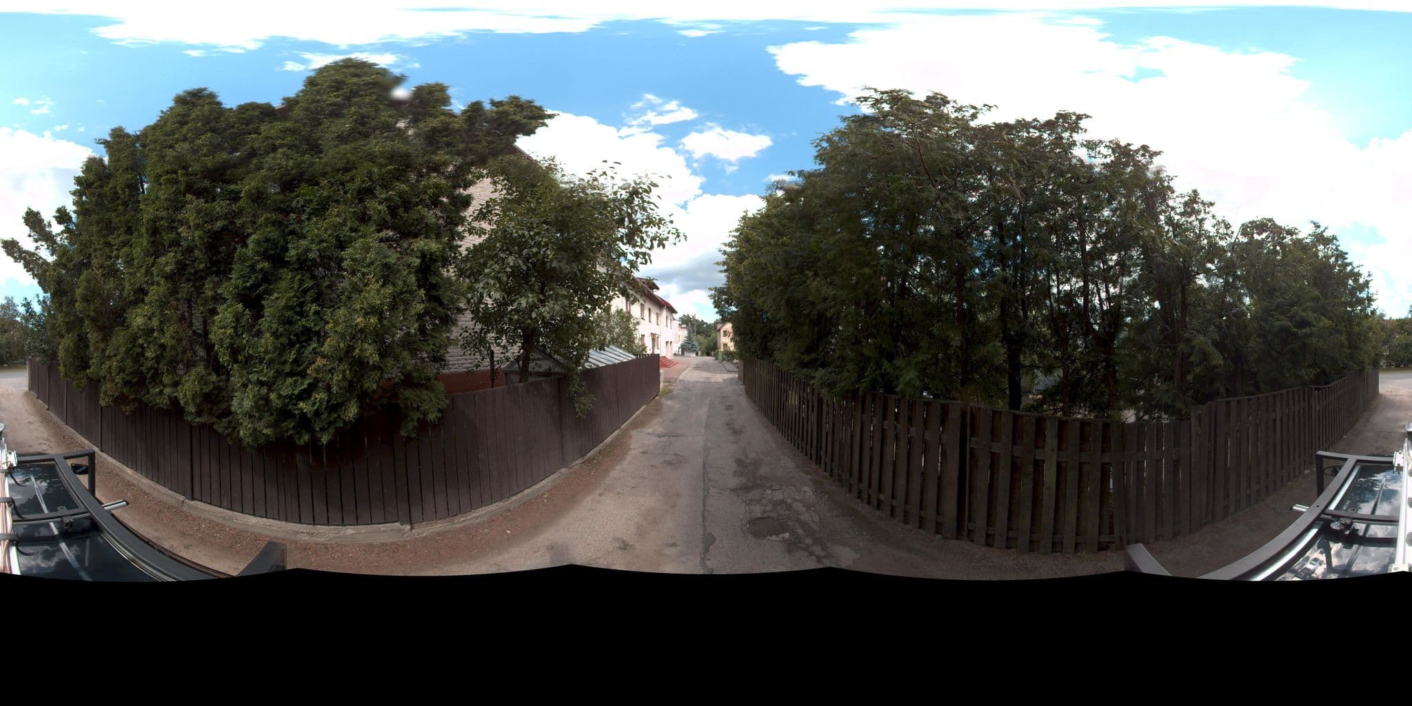 Street view near Jeruzalės Viešbutis, Fabijoniškės — © vms (CC BY-SA · Mapillary)