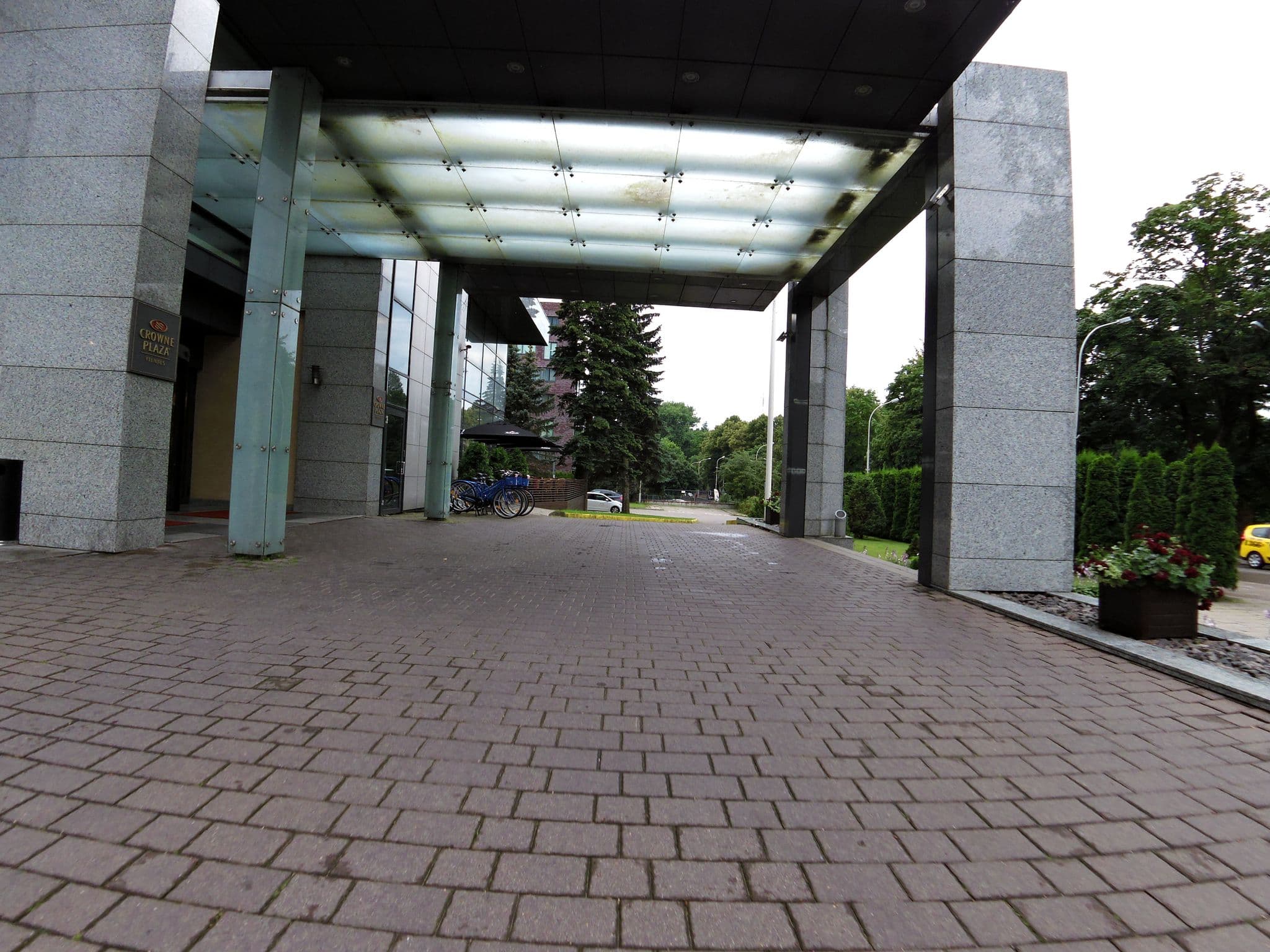 Street view near Vilnius Park Plaza Hotel, Naujamiestis — © aleksasfi (CC BY-SA · Mapillary)