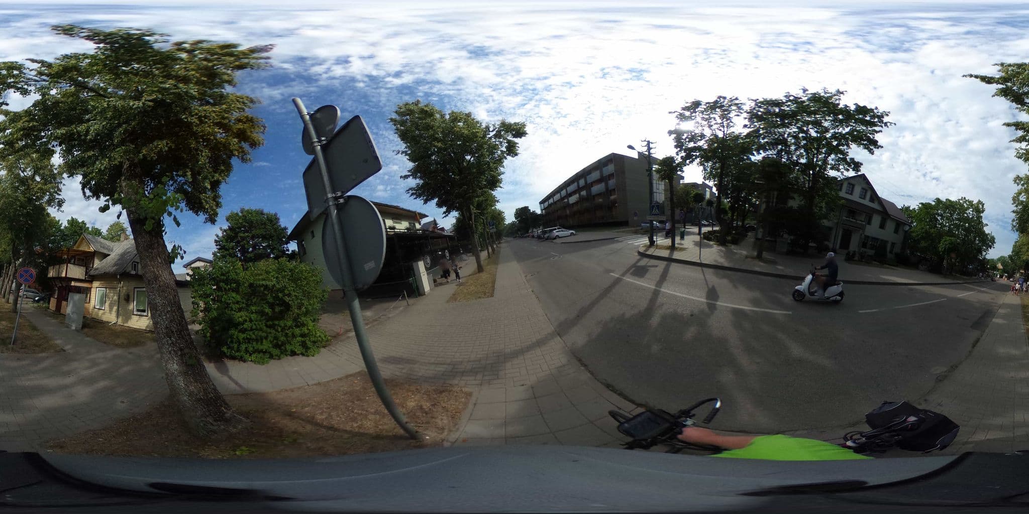 Street view near Vila Žvaigždė, Palanga — © kedas (CC BY-SA · Mapillary)