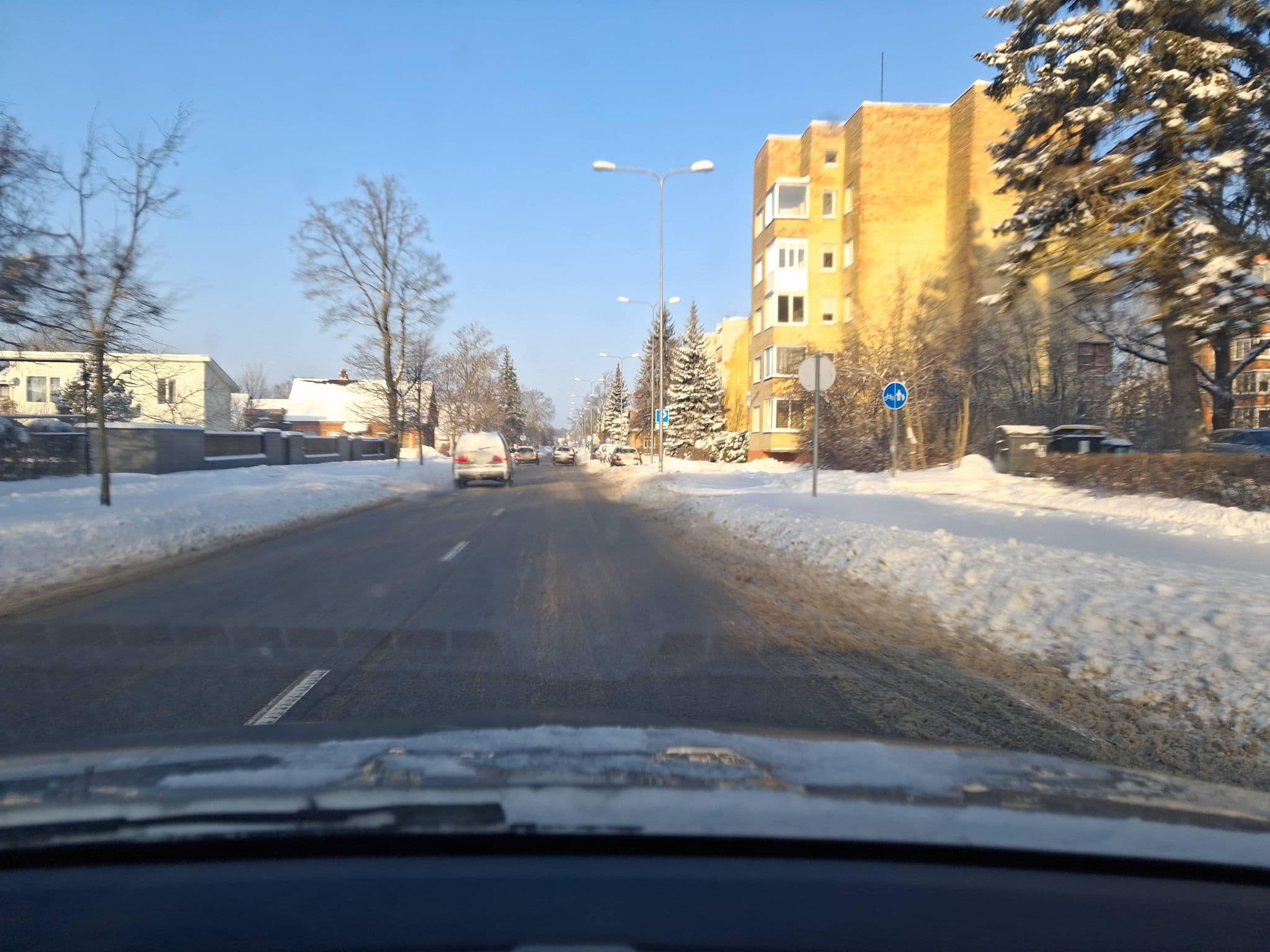 Street view near Rokiškio technologijos, verslo ir žemės ūkio mokyklos bendrabutis, Rokiškis — © RimantasC_Rytu (CC BY-SA · Mapillary)