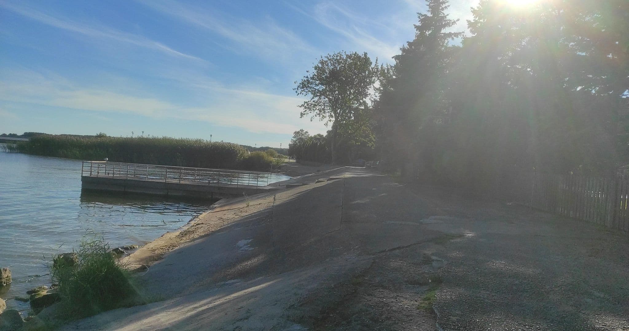 Street view near Vila Artvė, Pervalka — © runcio (CC BY-SA · Mapillary)