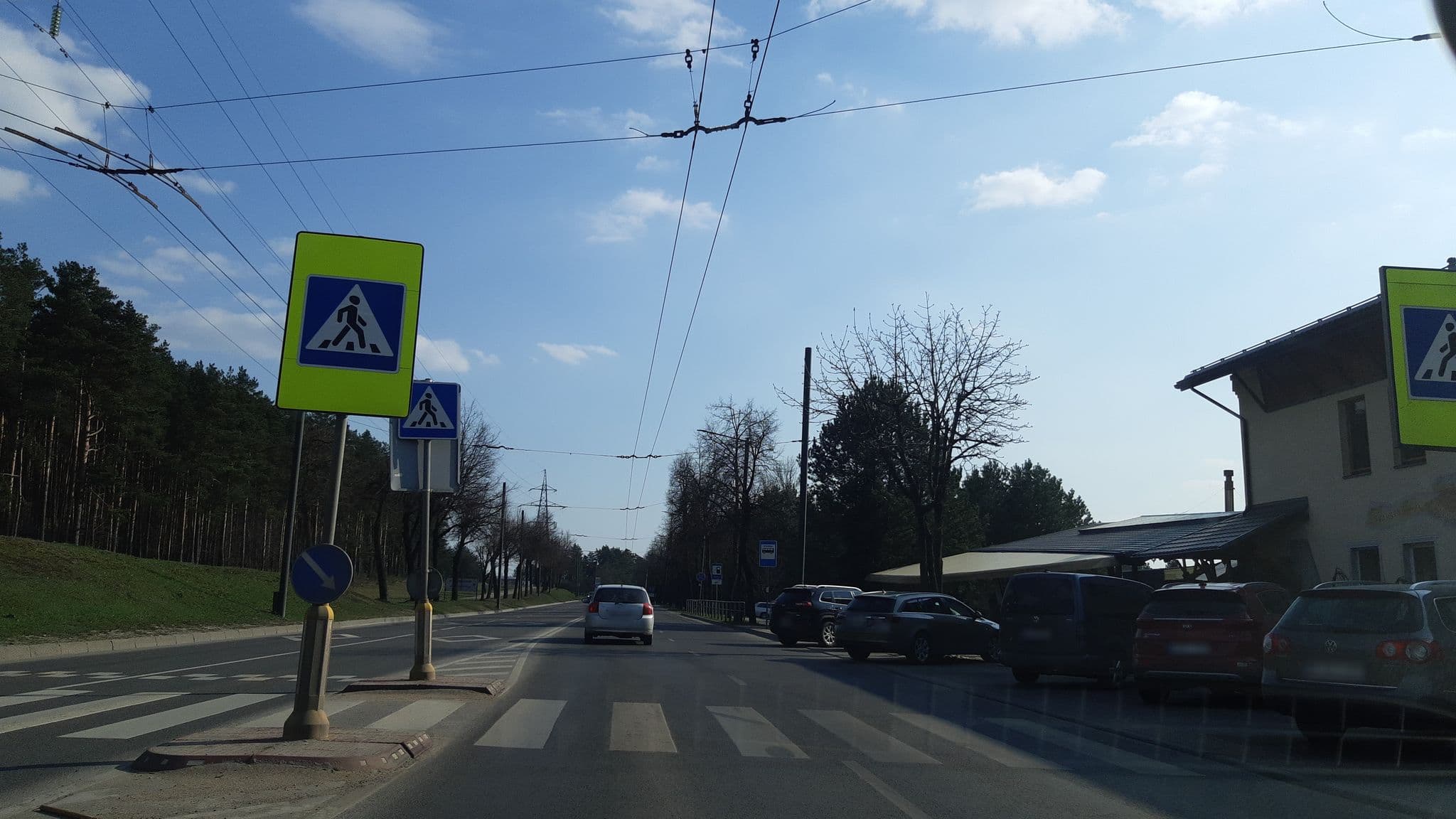 Street view near Pažaislis Park Hotel, Dainava (Kaunas) — © mariuskarotkis (CC BY-SA · Mapillary)