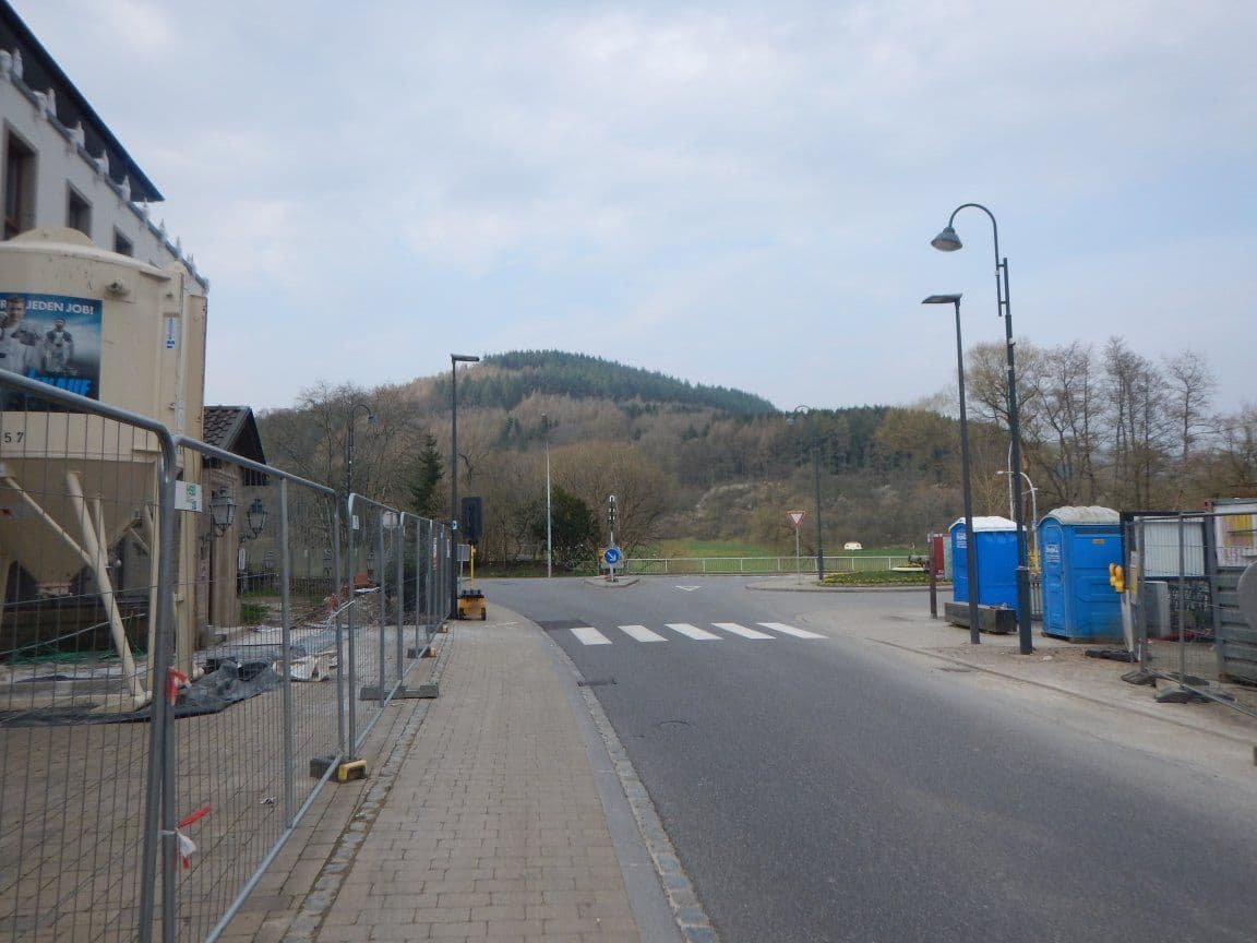 Street view near Appart Hotel Ernz Noire, Beaufort — © sarant (CC BY-SA · Mapillary)