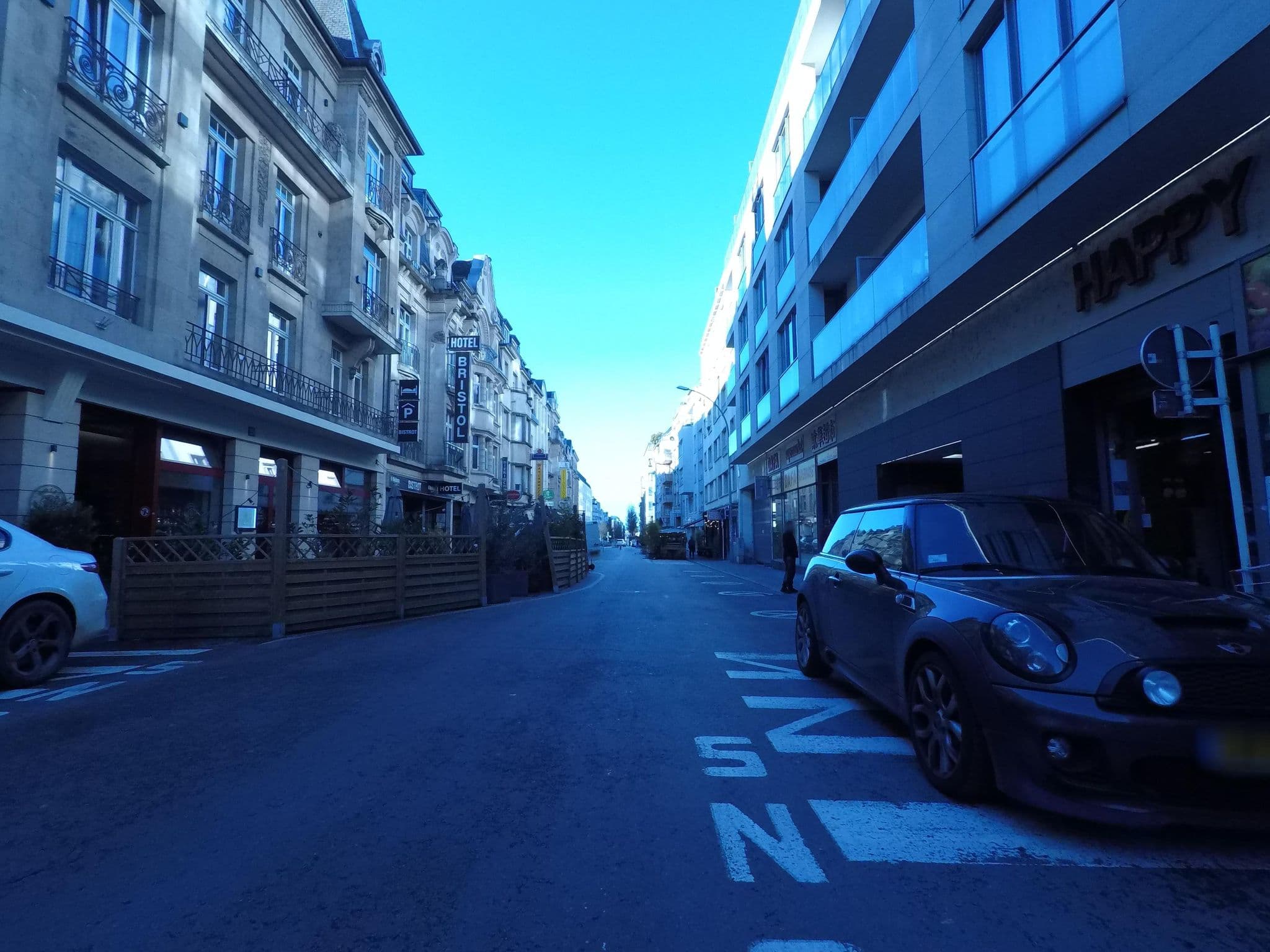 Street view near Hotel Bristol, Gare — © bcostacurta (CC BY-SA · Mapillary)