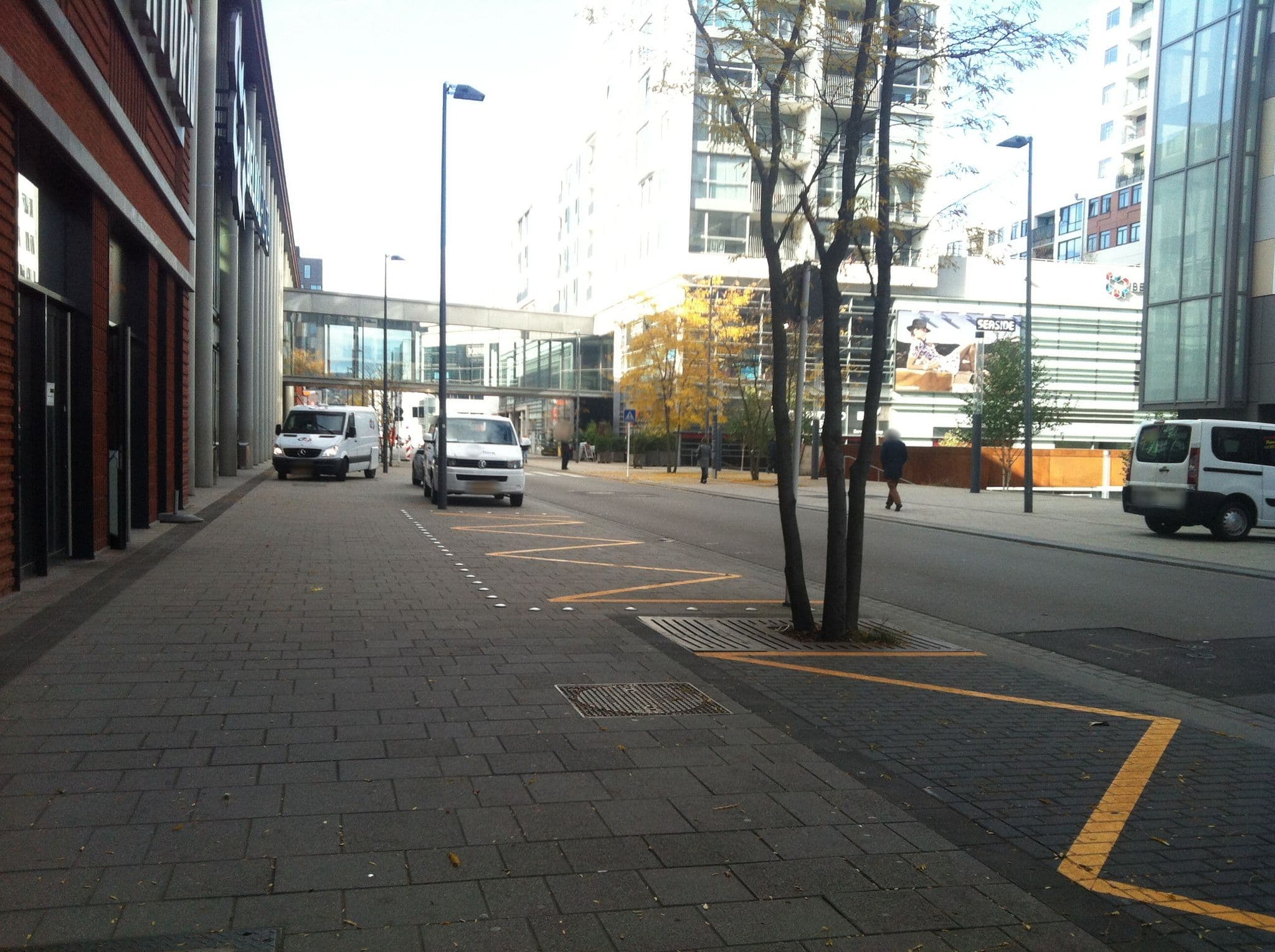 Street view near Ibis Esch Belval, Belvaux — © miguel_andrade (CC BY-SA · Mapillary)