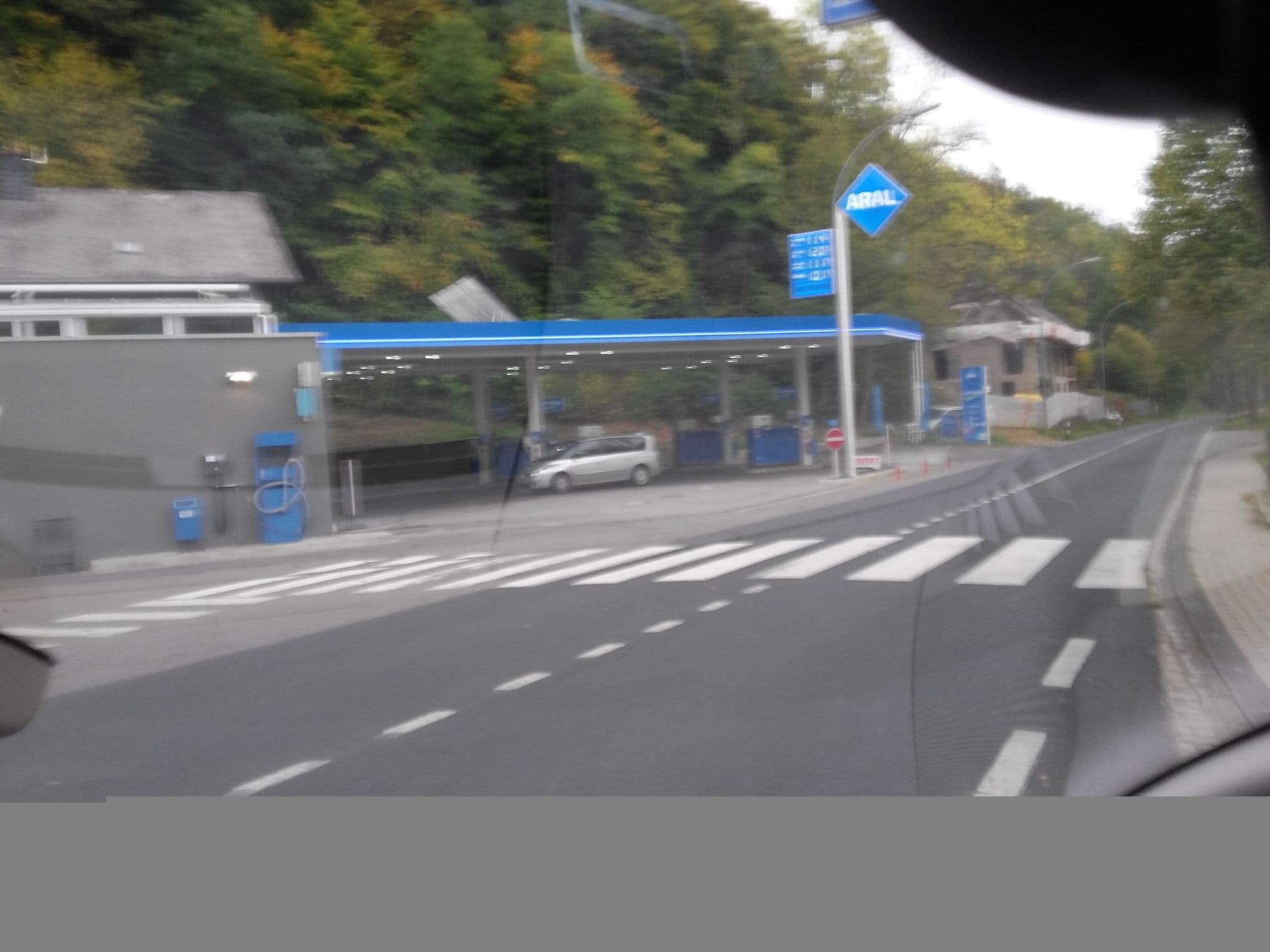 Street view near Gwendy, Nospelt — © foxandpotatoes (CC BY-SA · Mapillary)