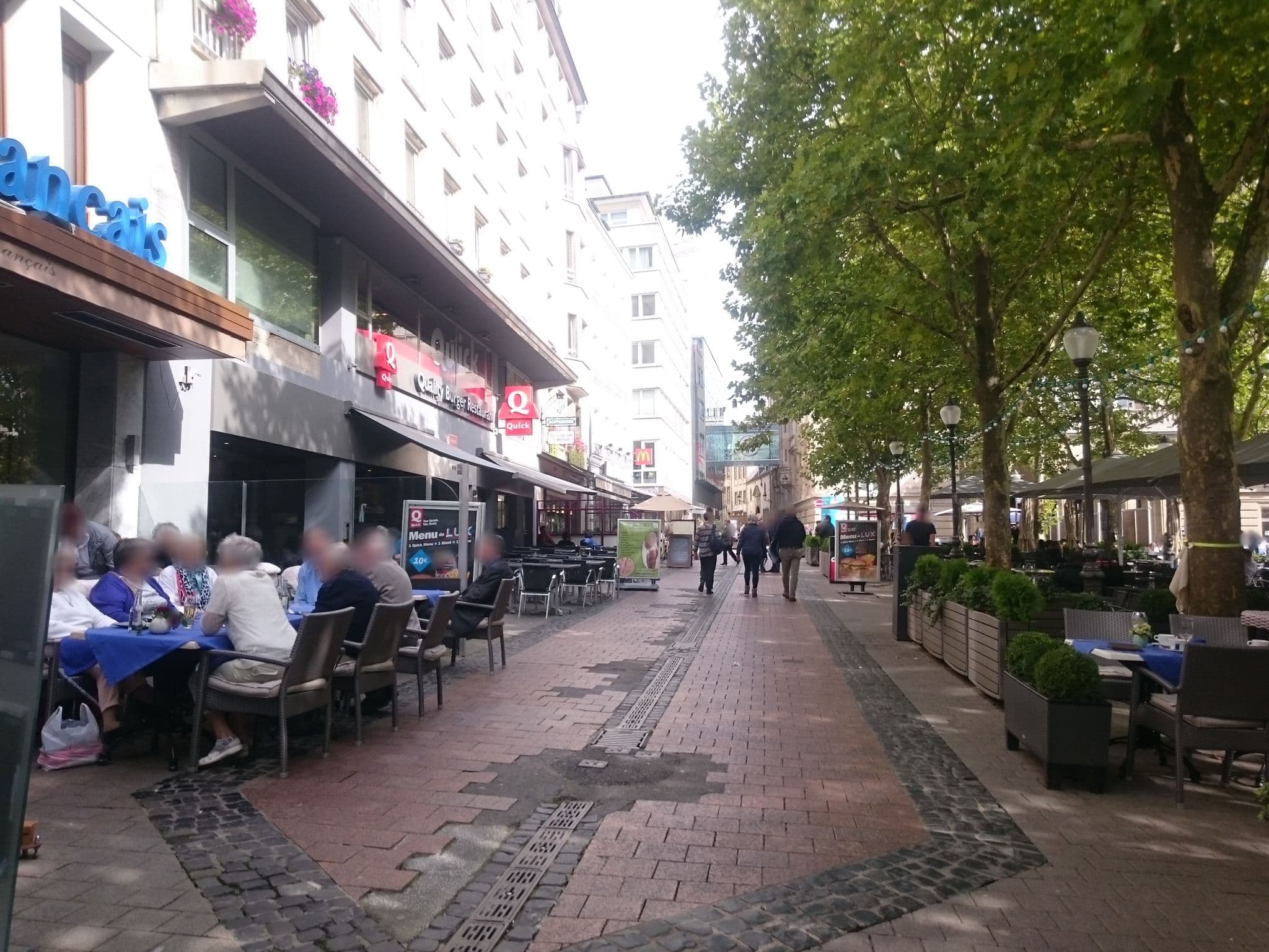 Street view near Hôtel Français, Ville Haute — © mrjones (CC BY-SA · Mapillary)