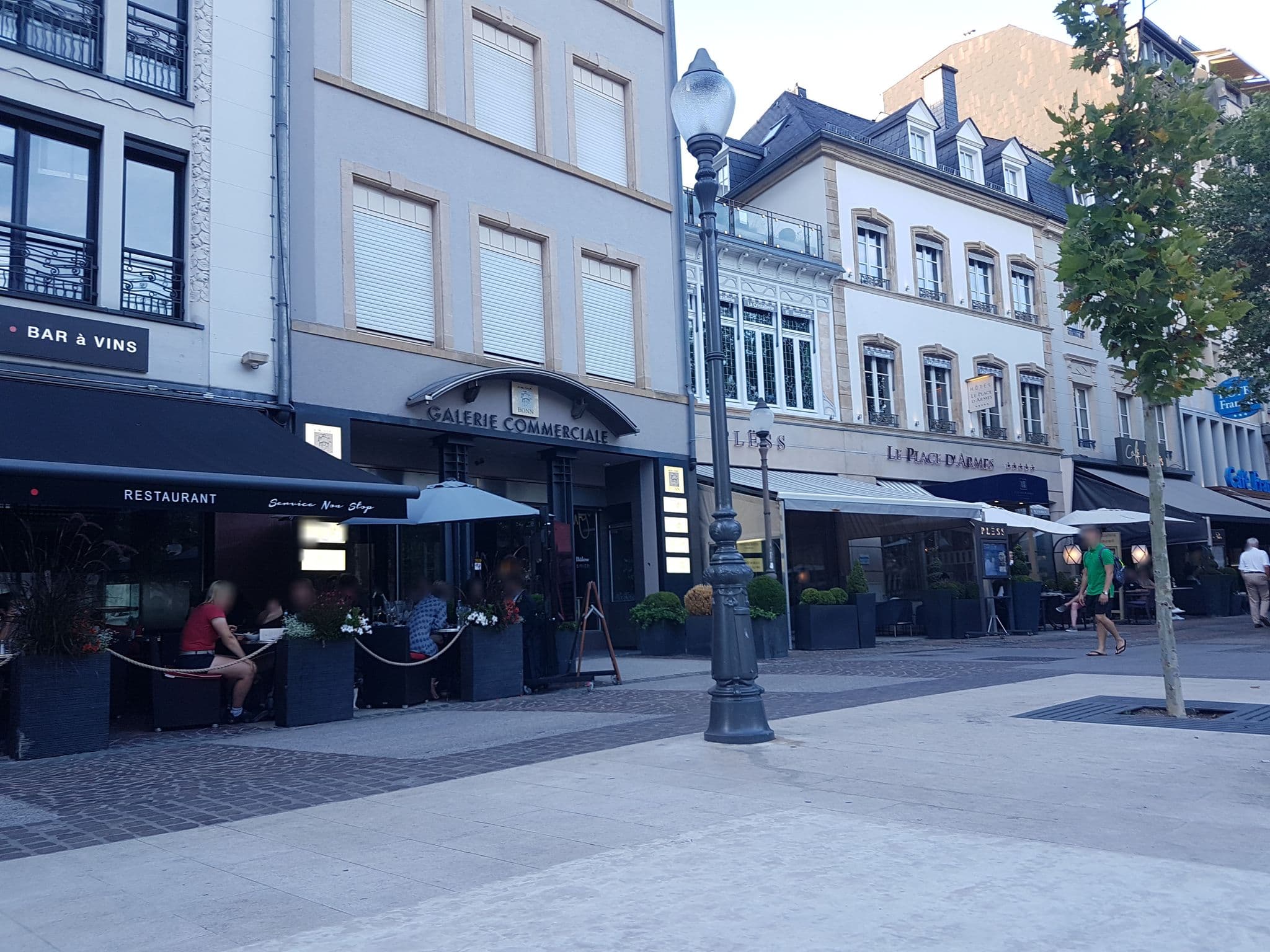 Street view near Le Place d'Armes, Ville Haute — © bcostacurta (CC BY-SA · Mapillary)