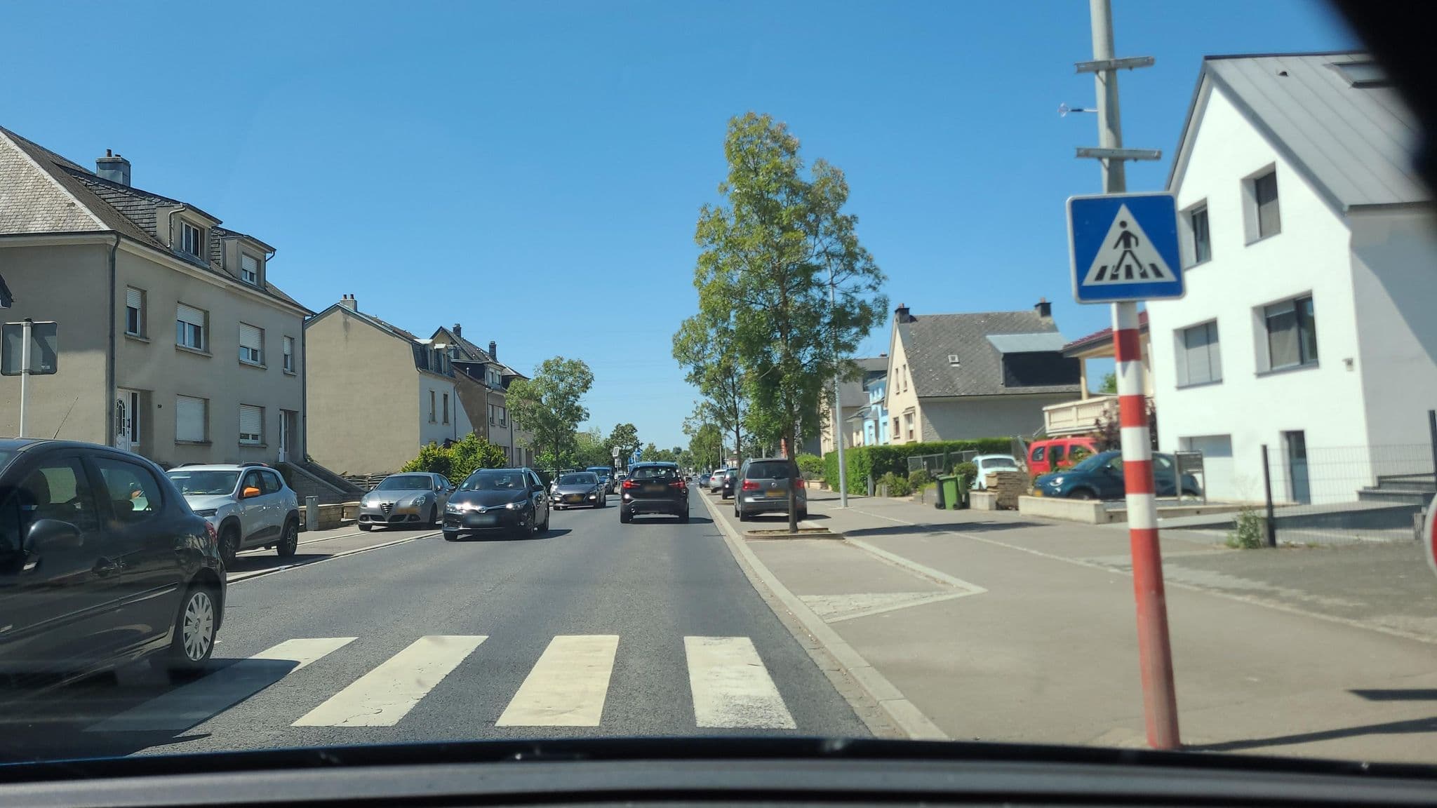 Street view near Carpini, Bascharage — © sergcatalan (CC BY-SA · Mapillary)