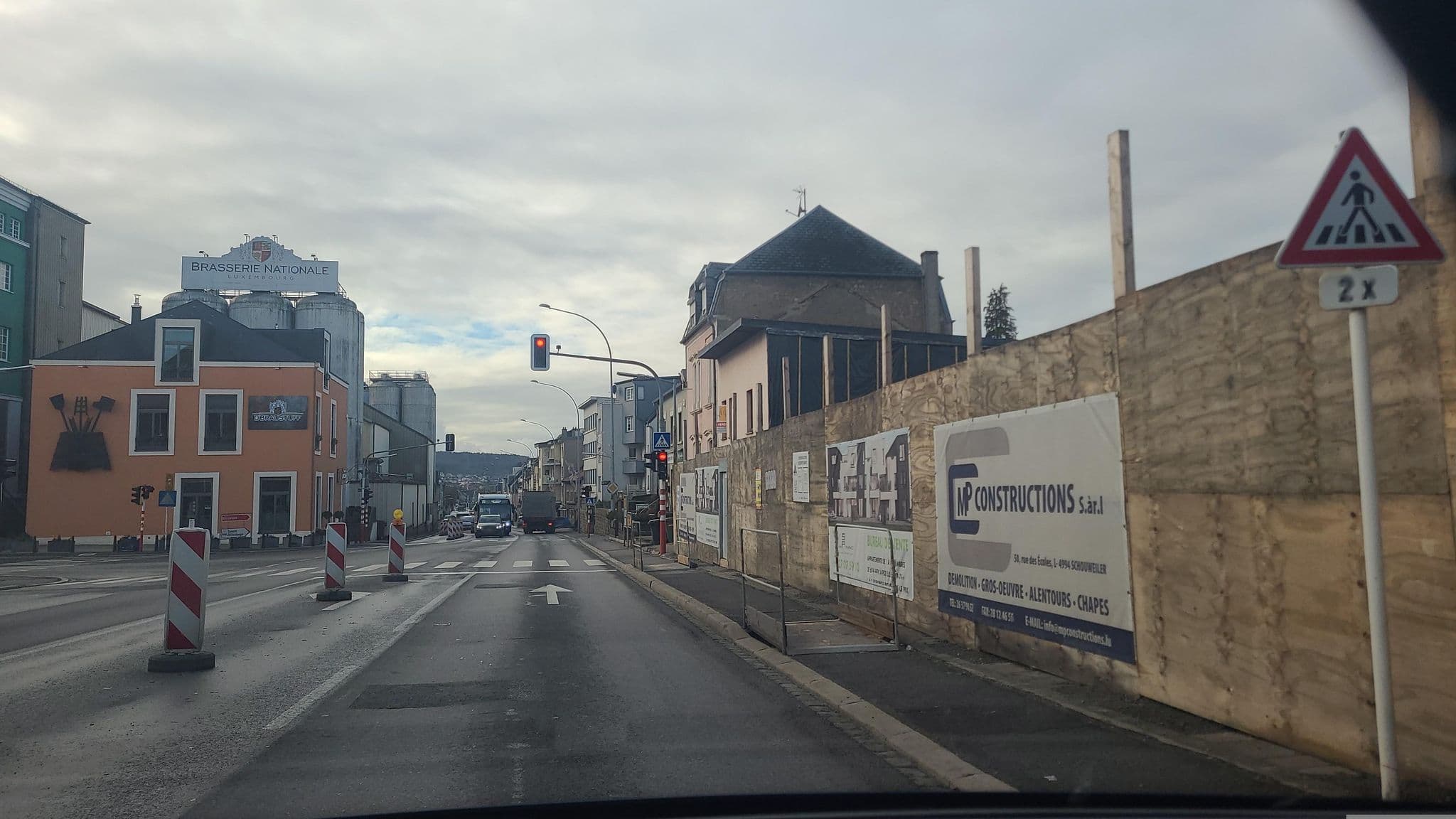 Street view near De Brauhotel, Bascharage — © sergcatalan (CC BY-SA · Mapillary)