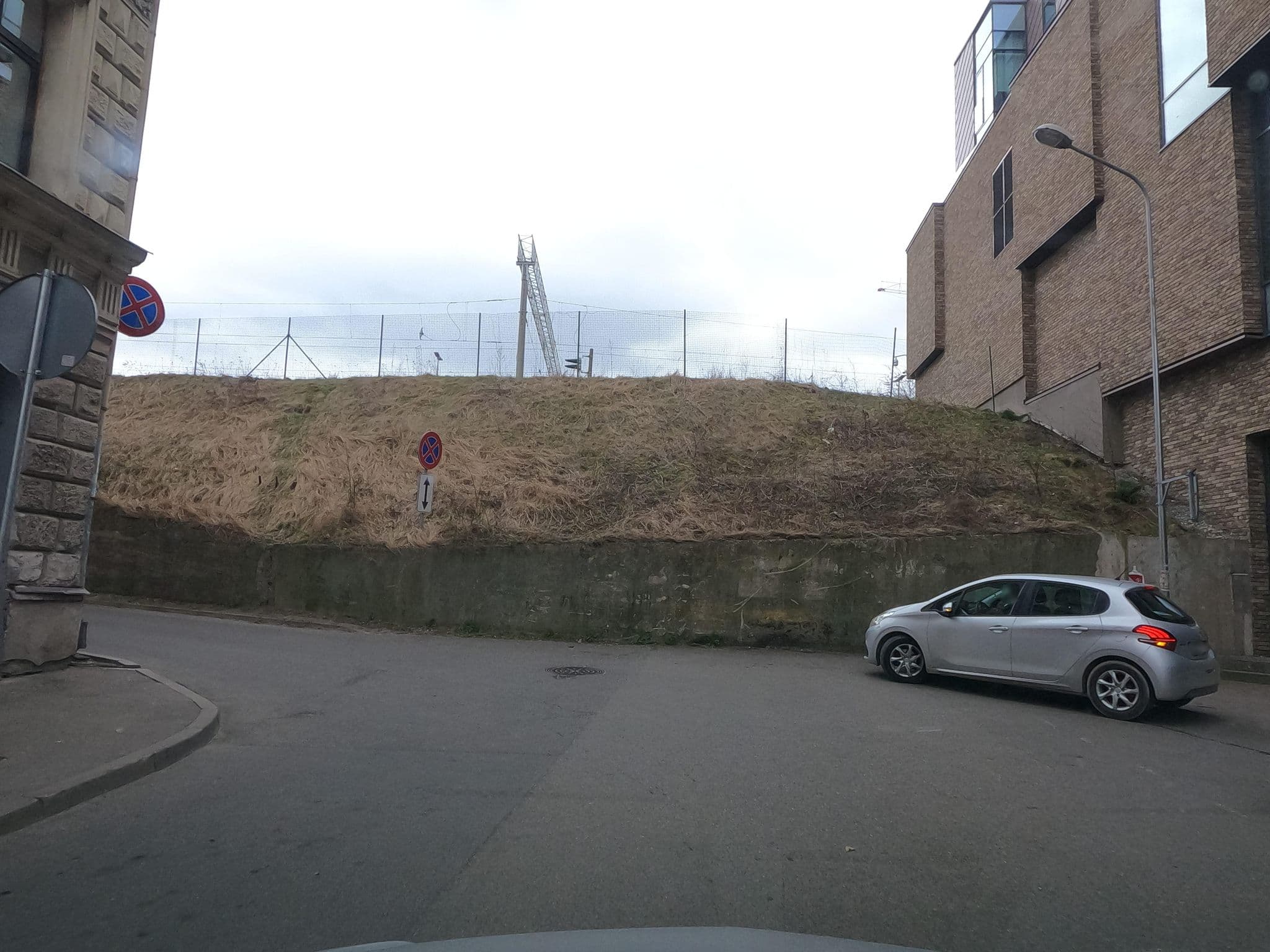 Street view near Central Park Hostel, Riga — © karlis (CC BY-SA · Mapillary)