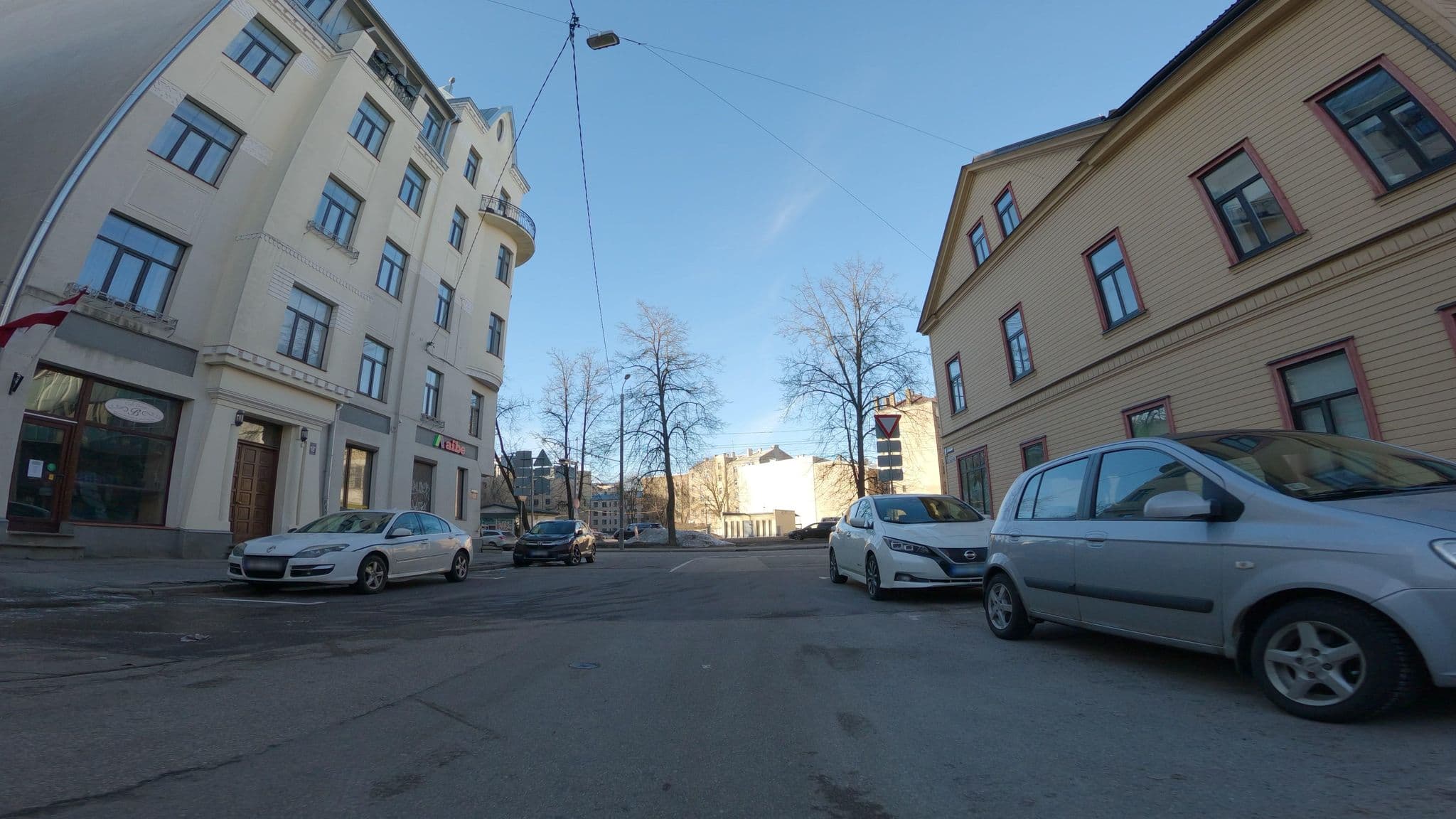 Street view near Central Hostel, Riga — © hellphoto (CC BY-SA · Mapillary)
