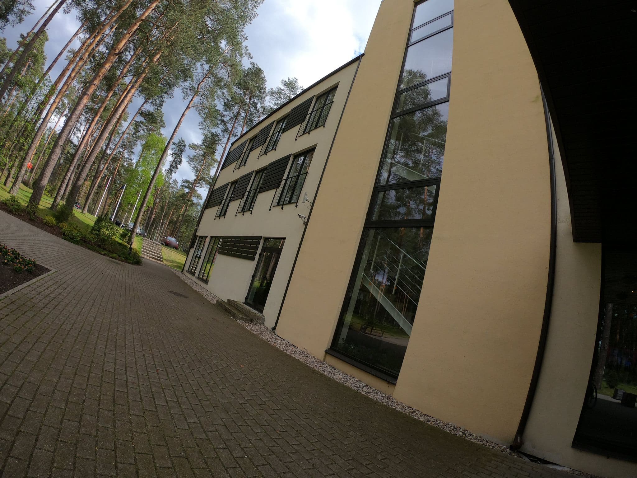 Street view near Baltvilla, Berģi — © richlv (CC BY-SA · Mapillary)
