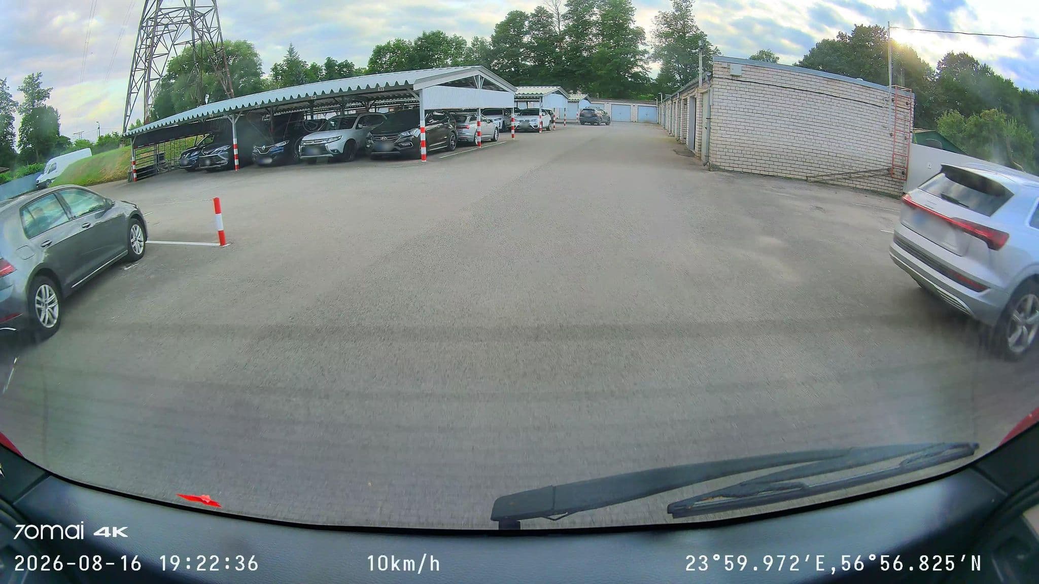 Street view near Baltā Māja, Piņķi — © ursus (CC BY-SA · Mapillary)