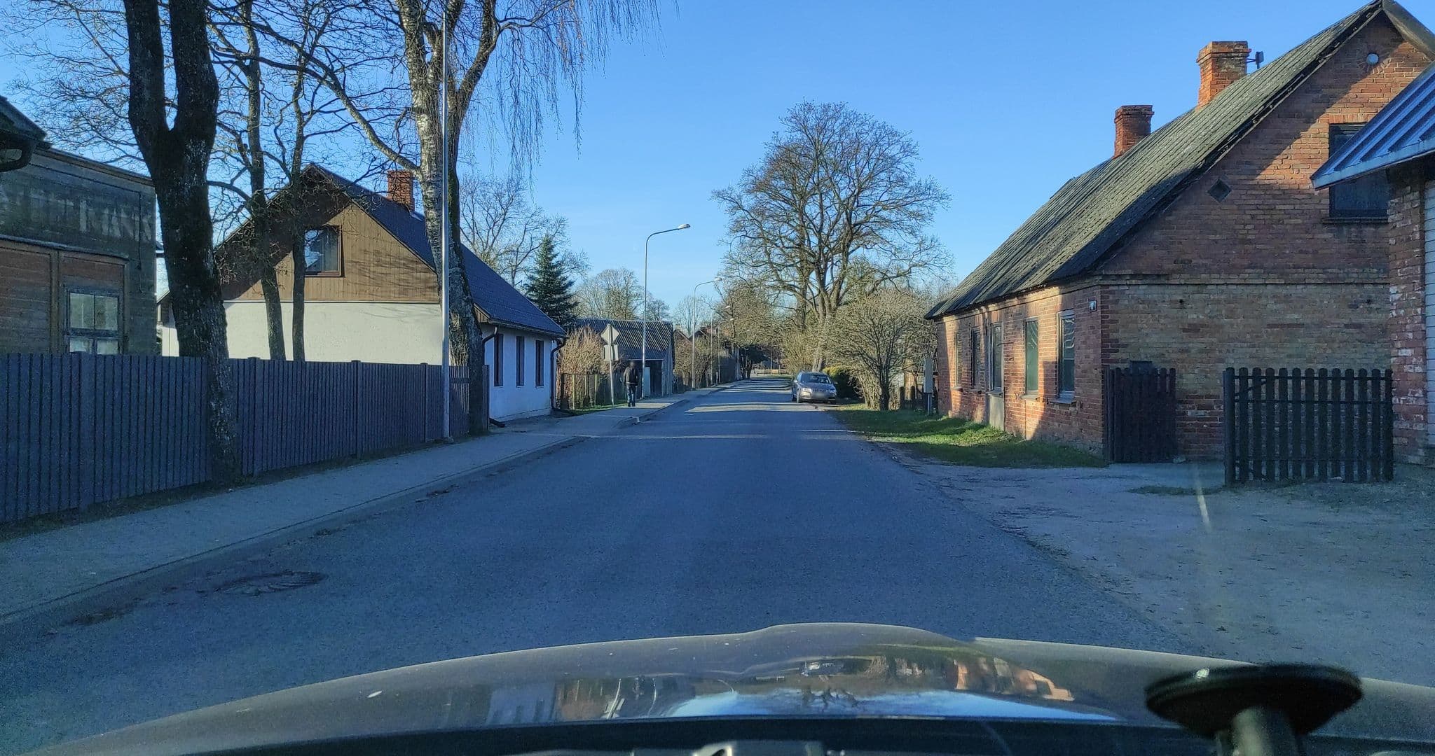 Street view near Raxti, Kuldīga — © runcio (CC BY-SA · Mapillary)
