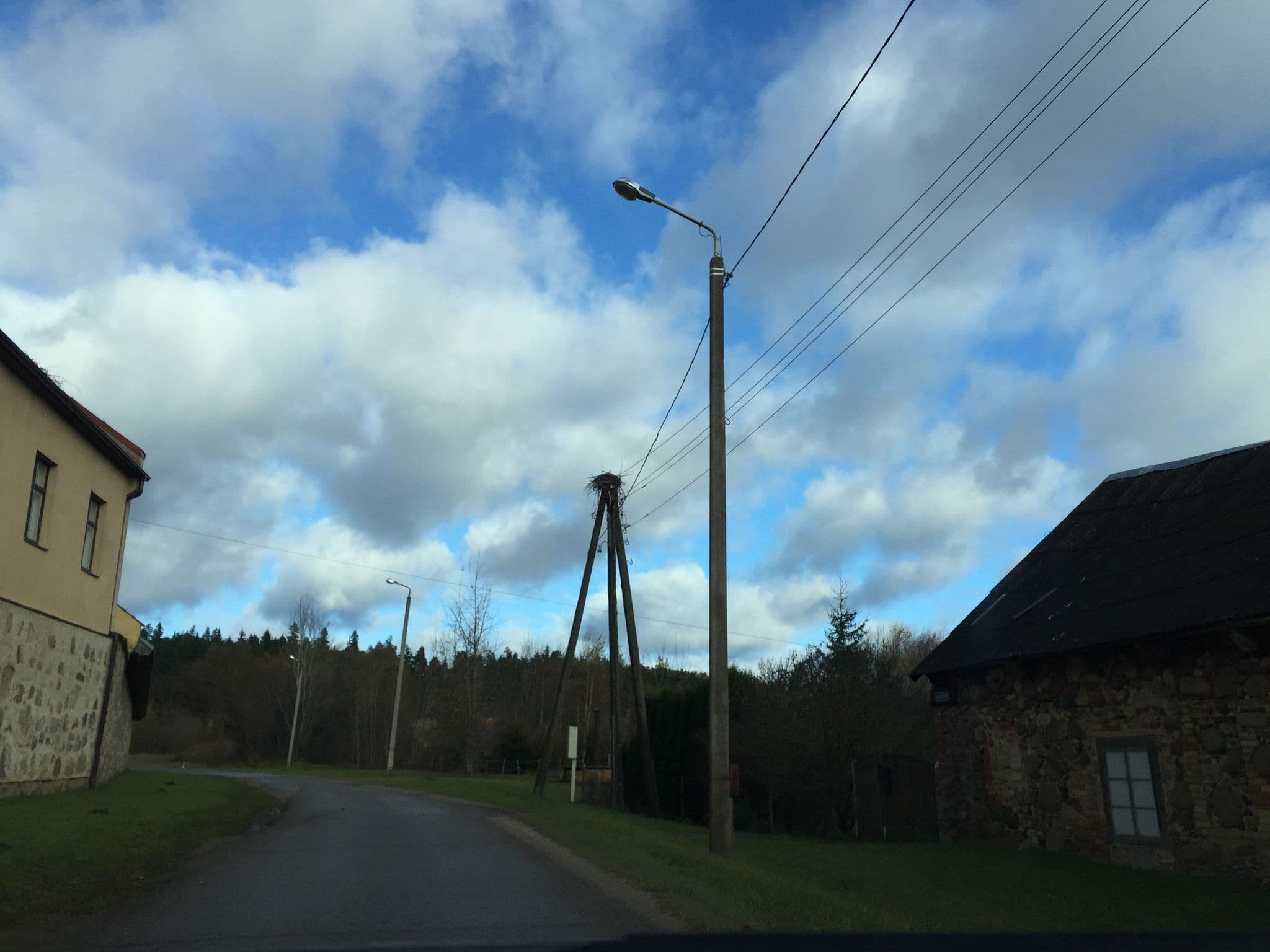 Street view near Šlokenbekas muiža, Tukums — © richlv (CC BY-SA · Mapillary)