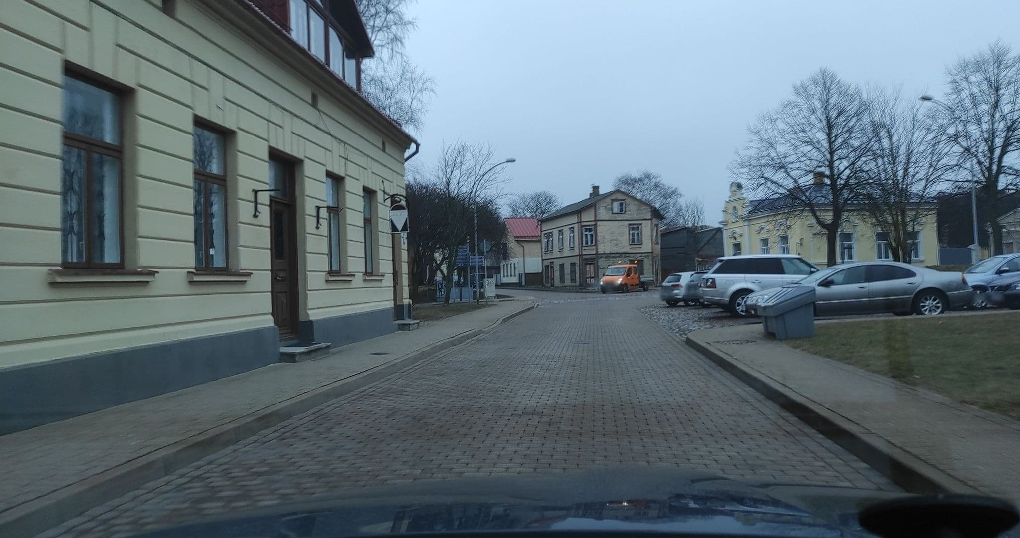 Street view near Figoro, Ventspils — © runcio (CC BY-SA · Mapillary)