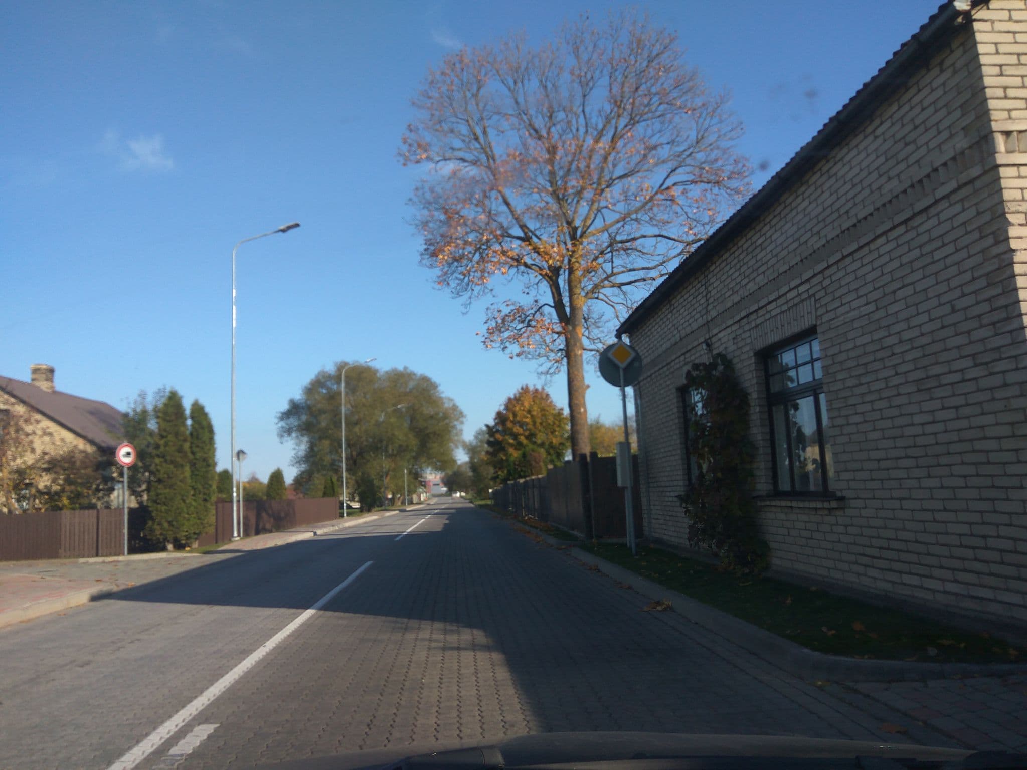 Street view near Maija, Ventspils — © runcio (CC BY-SA · Mapillary)