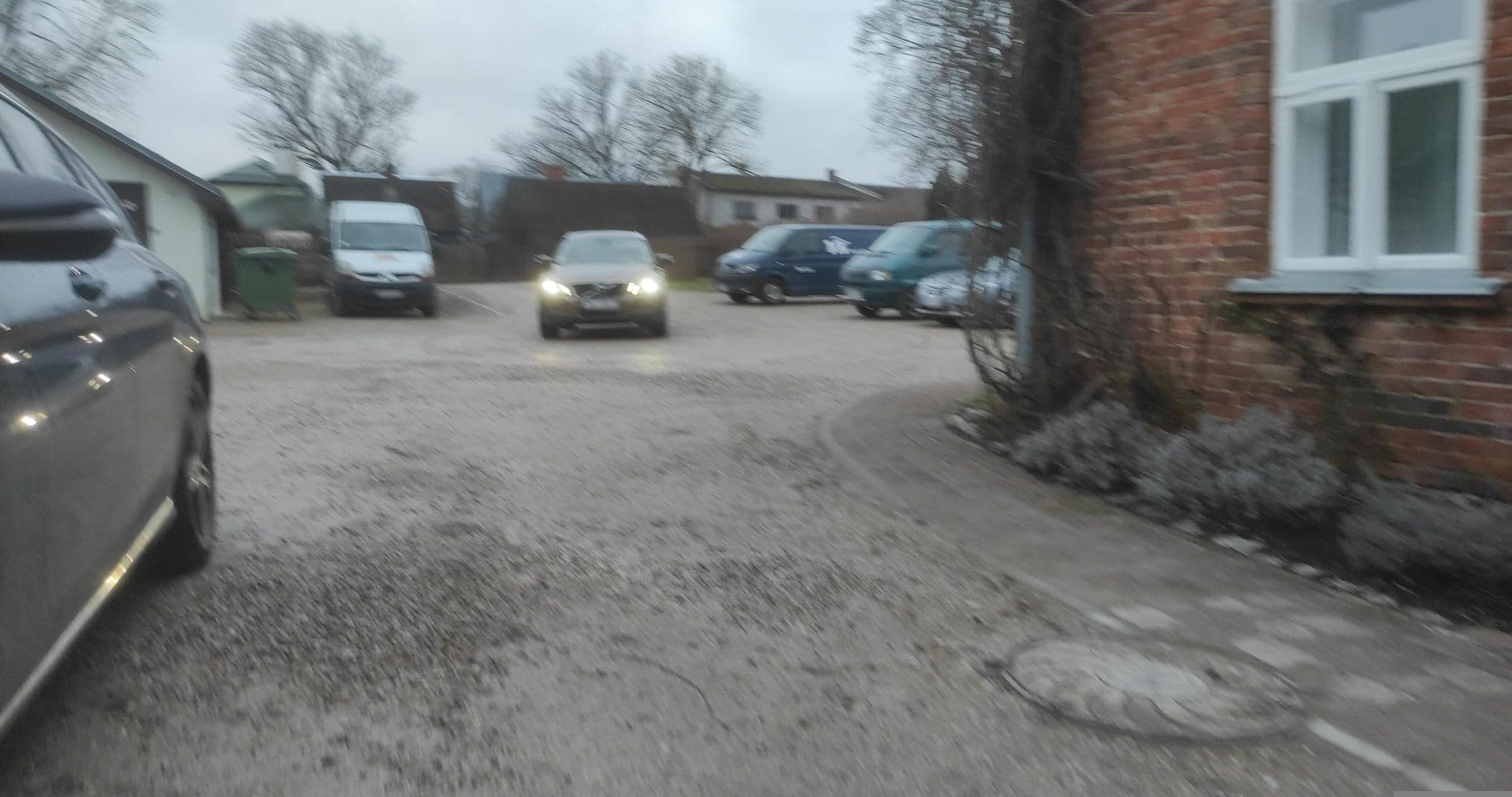 Street view near Jēkaba sēta, Kuldīga — © runcio (CC BY-SA · Mapillary)