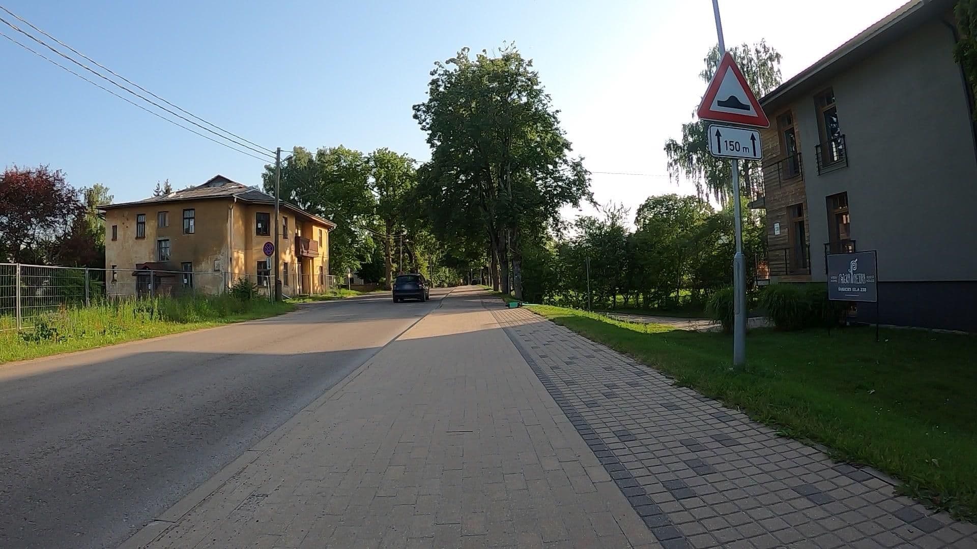 Street view near Prieka pietura, Sigulda — © hellphoto (CC BY-SA · Mapillary)