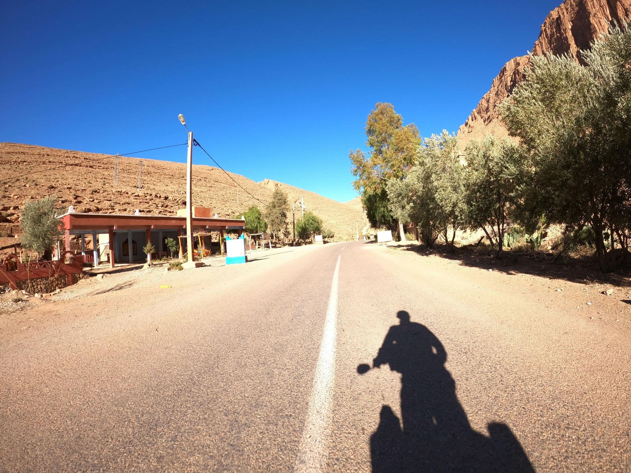 Street view near Kasbah des Roches, Boumalne Dades — © masterofnoroad (CC BY-SA · Mapillary)