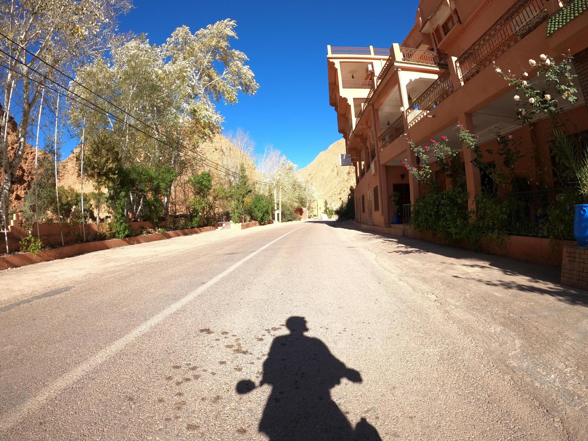 Street view near Kasbah de la Valleé, Boumalne Dades — © masterofnoroad (CC BY-SA · Mapillary)