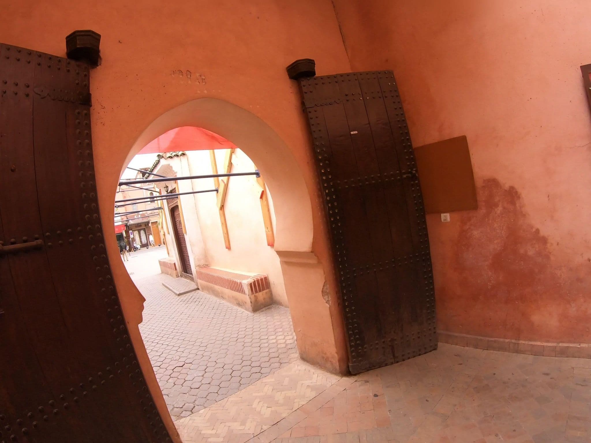 Street view near Riad Amin, Méchouar-Kasba — © algirdasc (CC BY-SA · Mapillary)