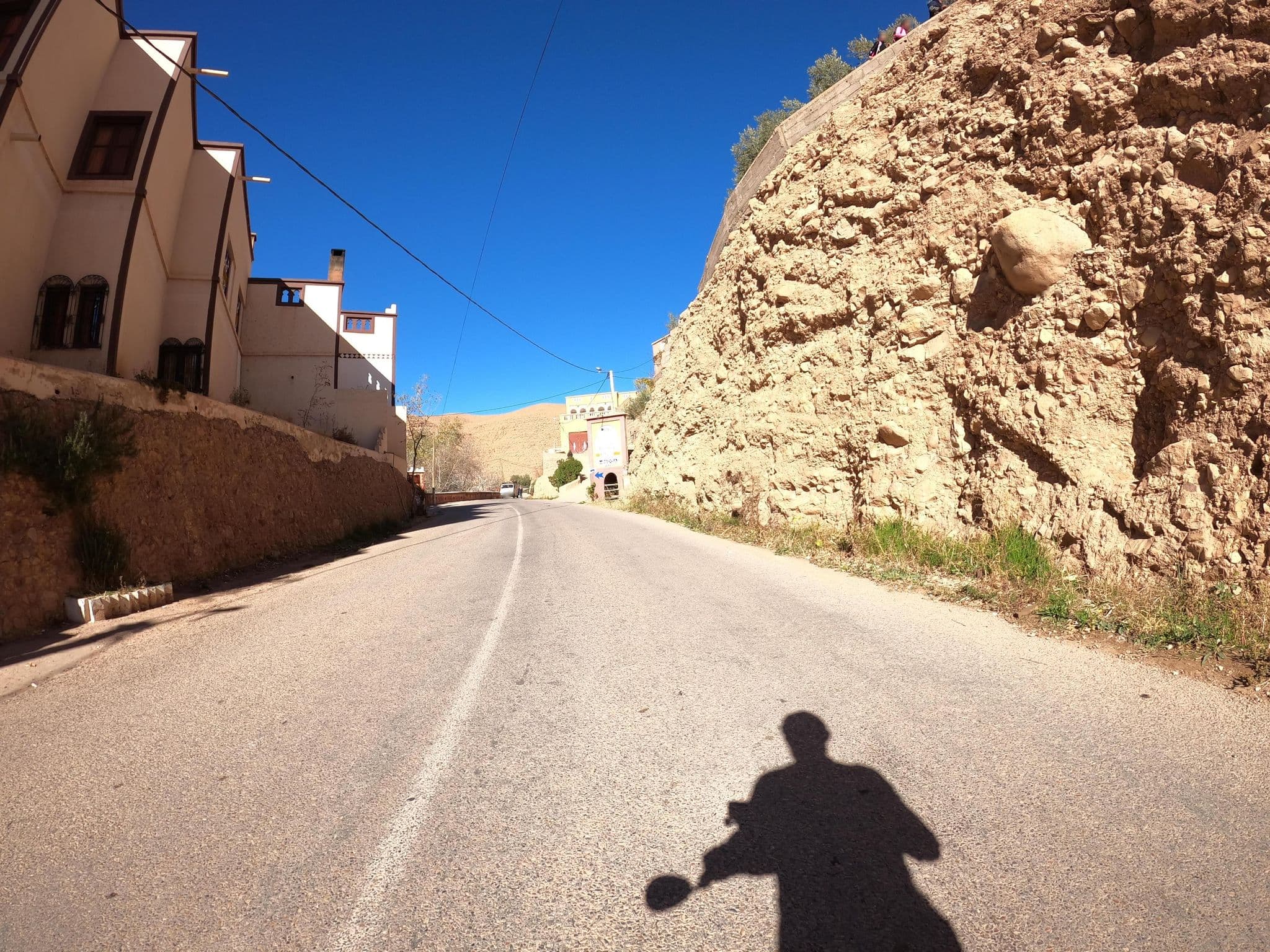 Street view near Auberge Oudinar Gorges du Dades, Boumalne Dades — © masterofnoroad (CC BY-SA · Mapillary)