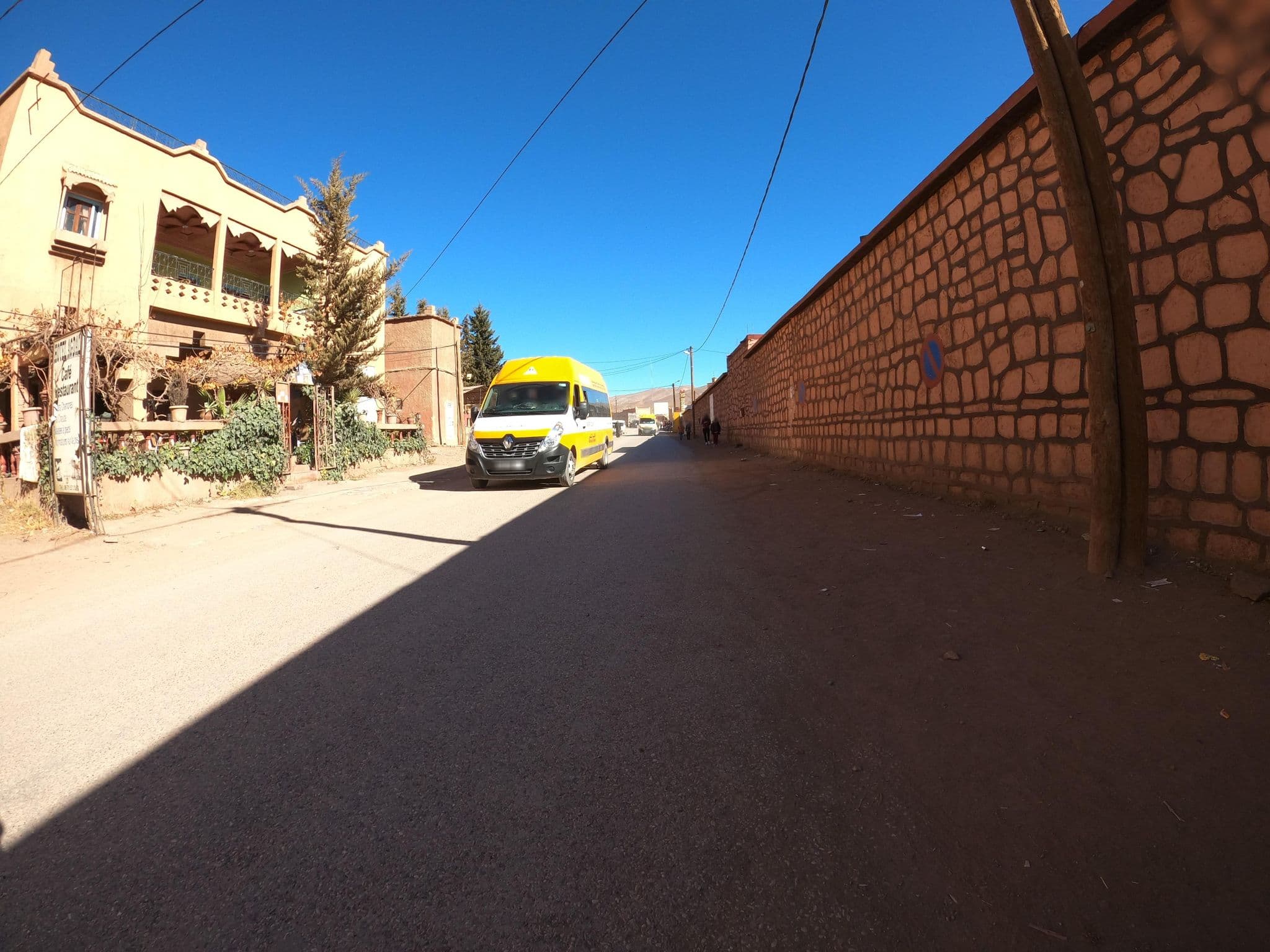 Street view near Hotel Agdal, Tinghir — © masterofnoroad (CC BY-SA · Mapillary)