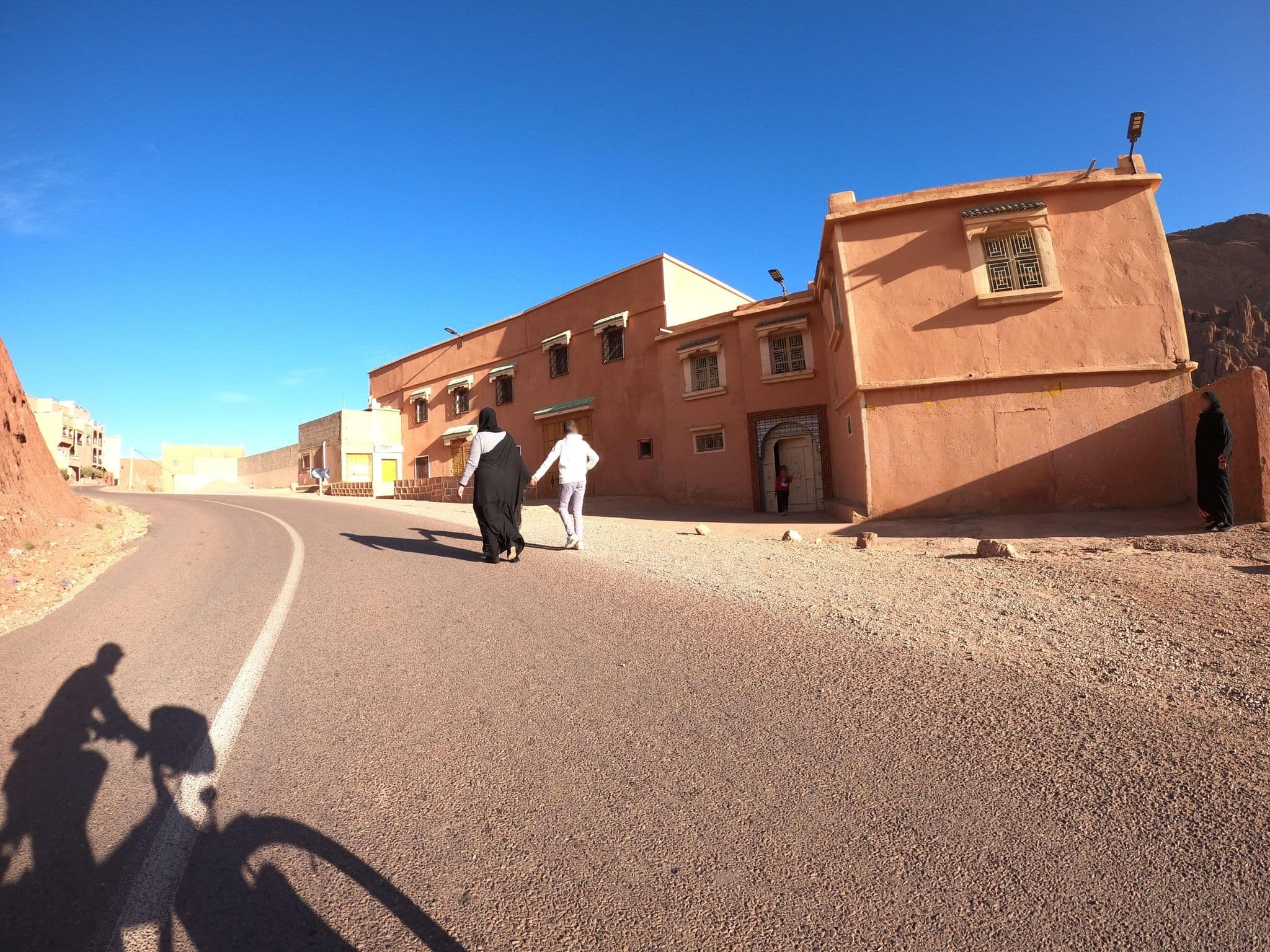 Street view near La Terrasse, Boumalne Dades — © masterofnoroad (CC BY-SA · Mapillary)