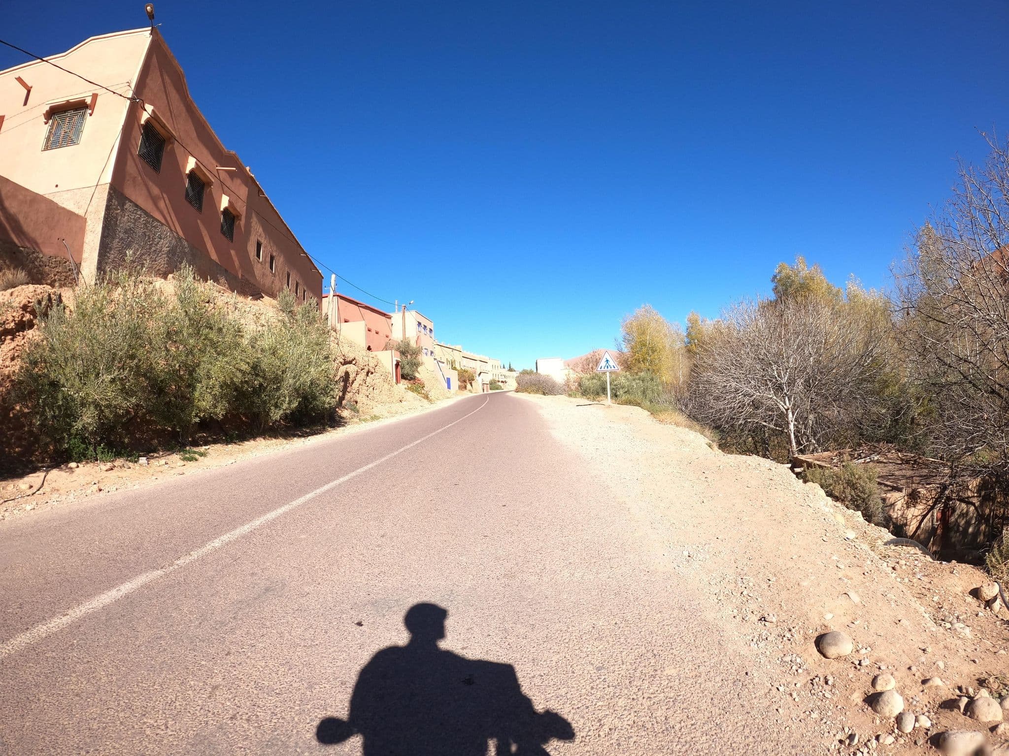 Street view near Tamazirt, Boumalne Dades — © masterofnoroad (CC BY-SA · Mapillary)