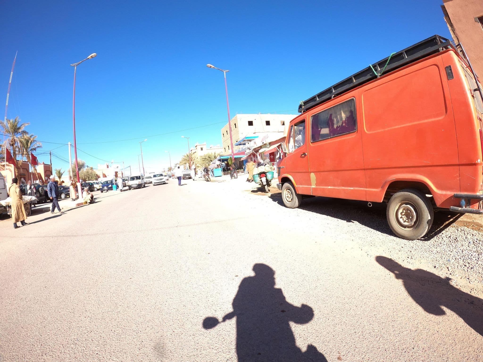 Street view near Sahara El-Hageby, Kelaat Mgouna — © masterofnoroad (CC BY-SA · Mapillary)