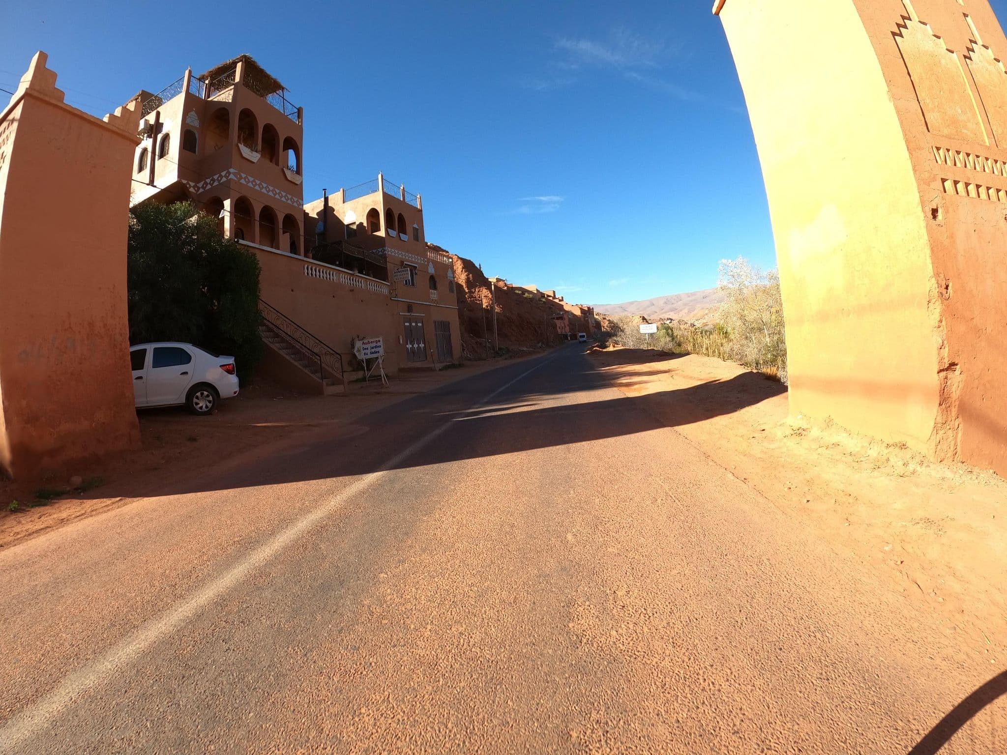 Street view near Jardin du Dades, Boumalne Dades — © masterofnoroad (CC BY-SA · Mapillary)