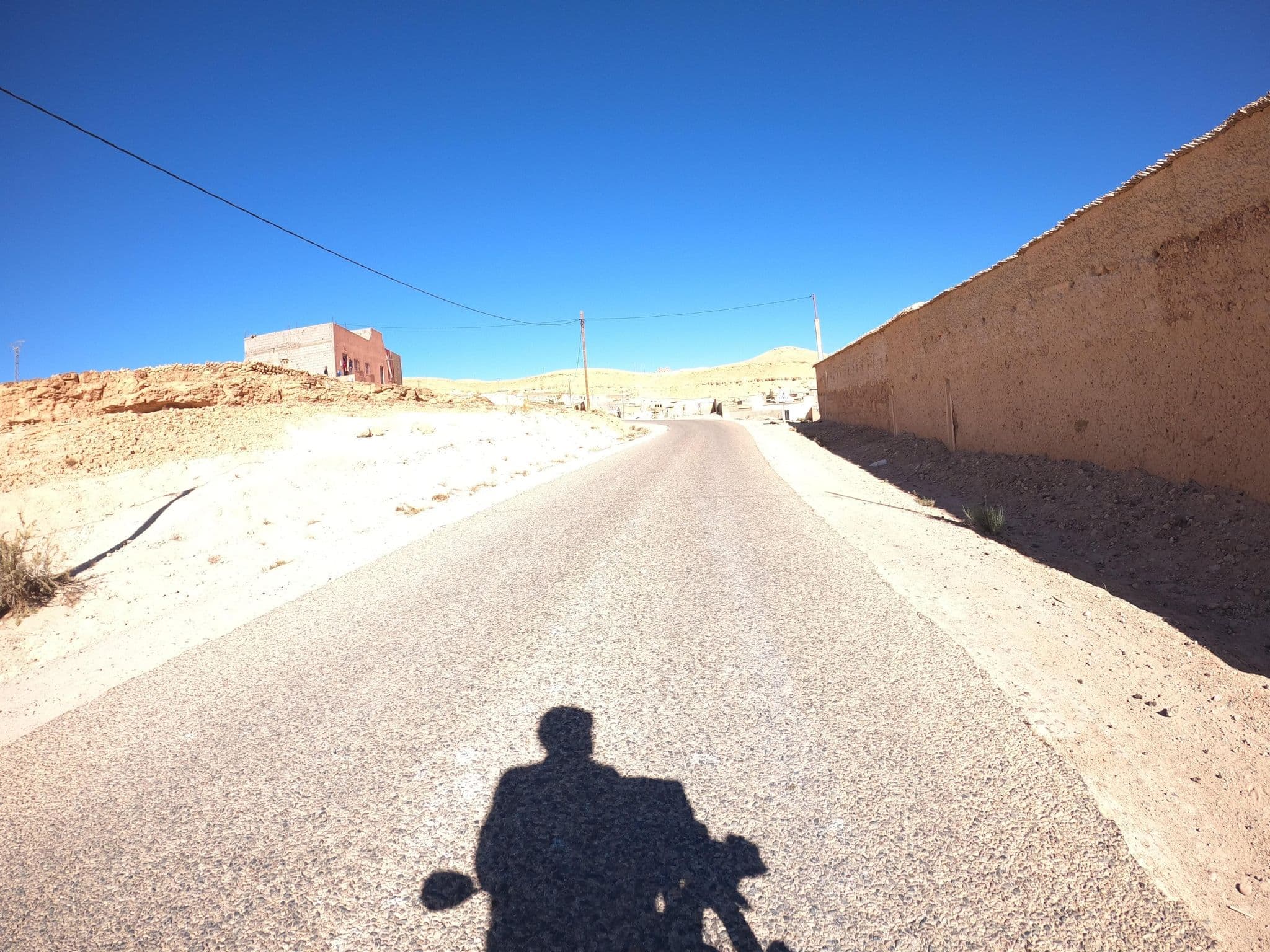 Street view near Des Grottes, Tabount — © masterofnoroad (CC BY-SA · Mapillary)