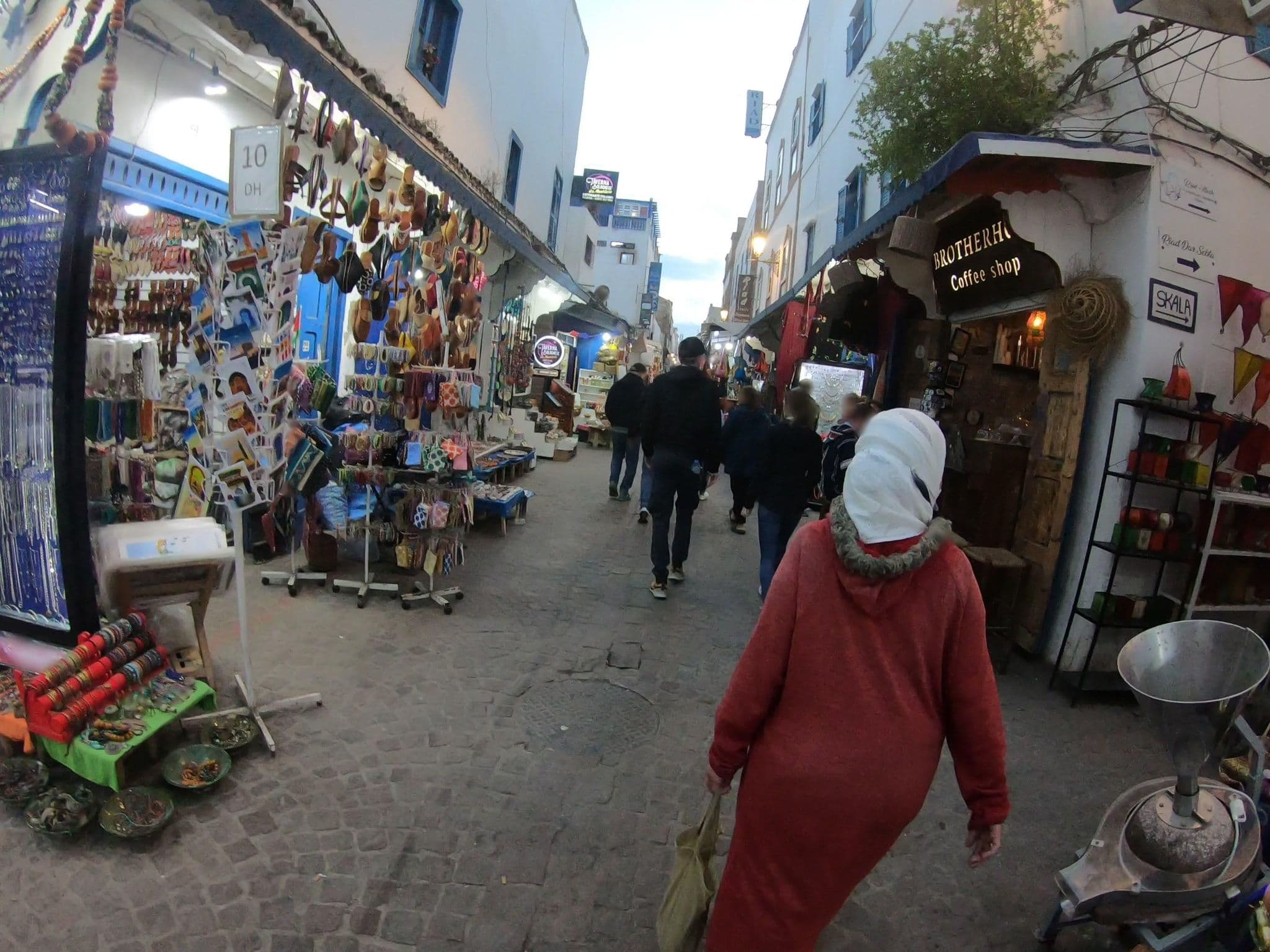 Street view near Dar Chrazade دار شهرزاد, Essaouira
