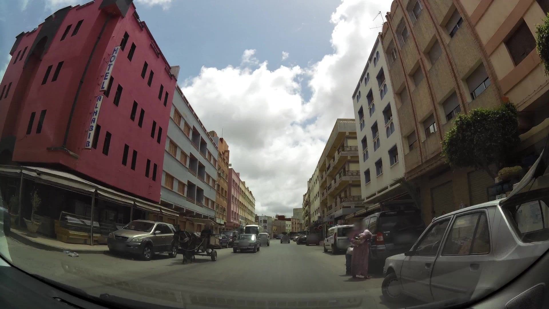 Street view near Hotel Alhabib فندق الحبيب, Nador — © kaartcam (CC BY-SA · Mapillary)