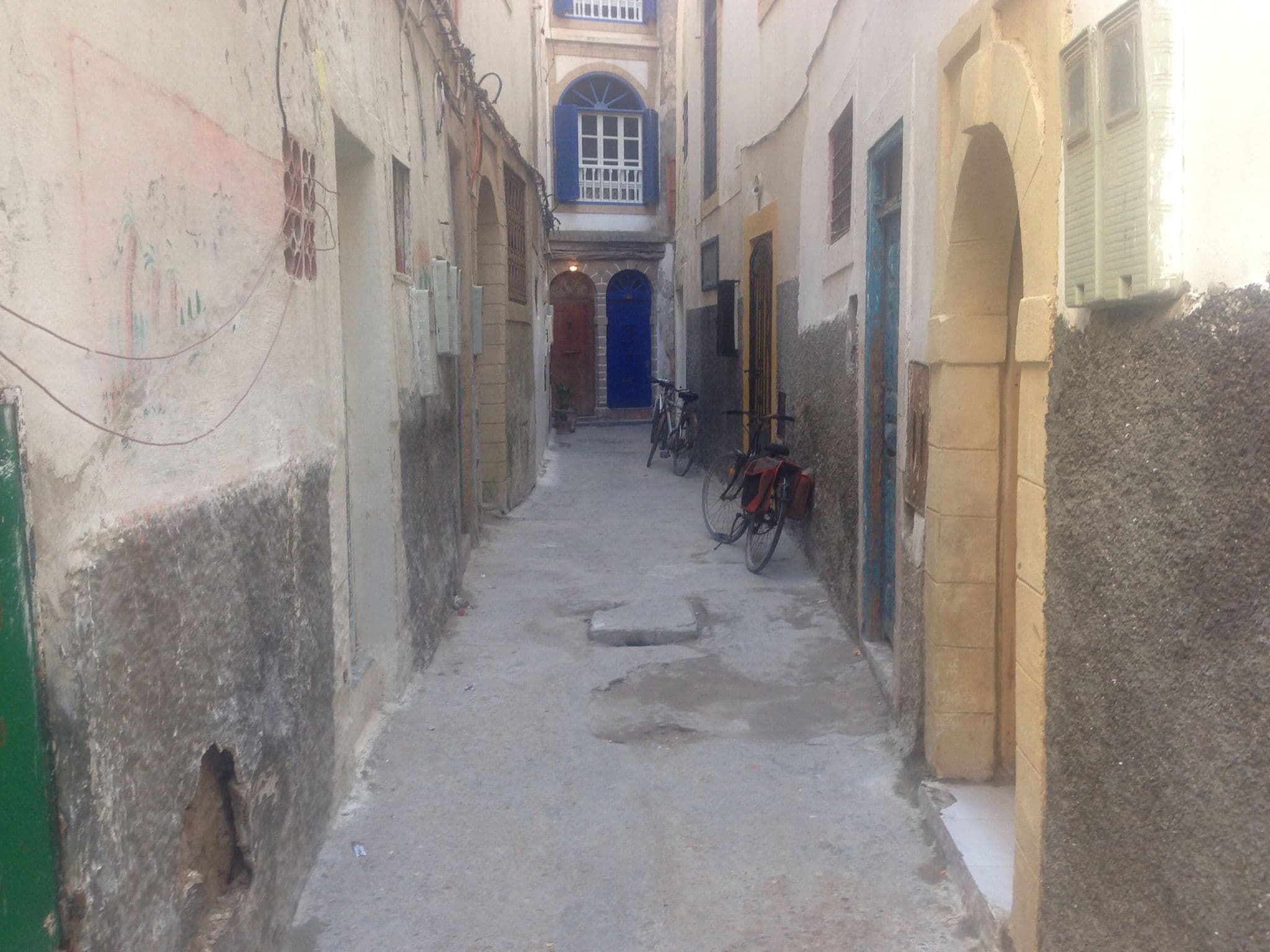 Street view near Dar Assenfou, Essaouira