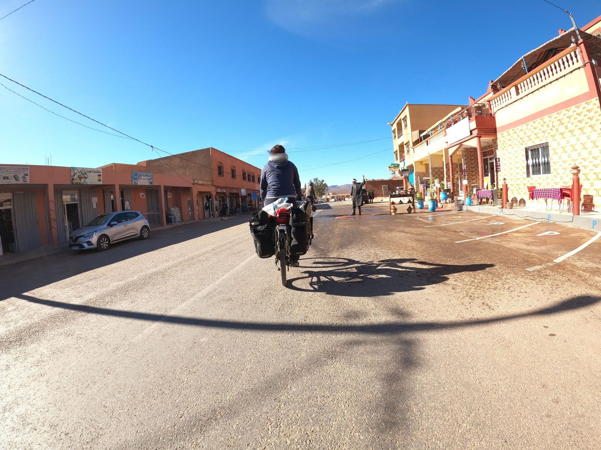 Street view near Hôtel Kasbah Telouet, Setti Fatma — © masterofnoroad (CC BY-SA · Mapillary)