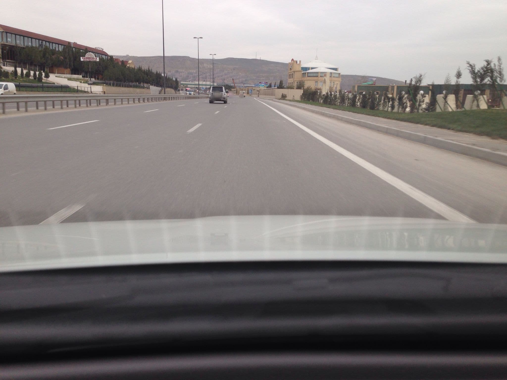 Street view near Delfin Otel, Badamdar — © geomapper69 (CC BY-SA · Mapillary)