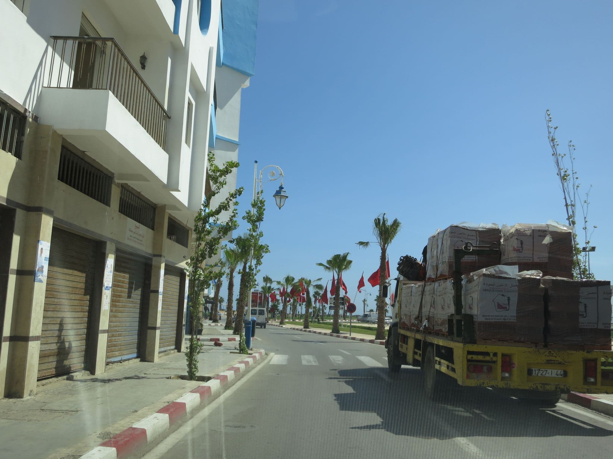 Street view near residence el mesarah, Martil — © lto (CC BY-SA · Mapillary)