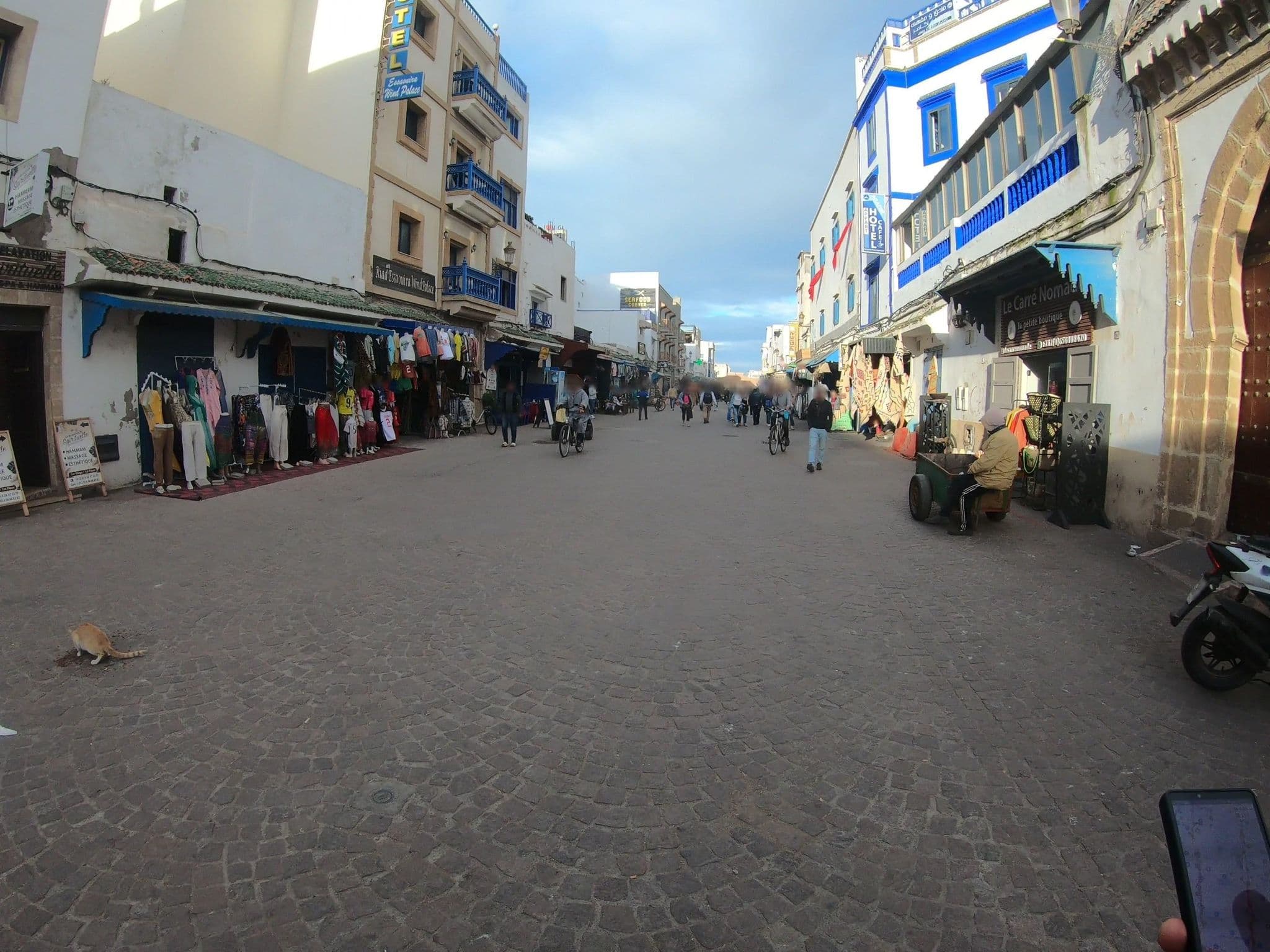 Street view near La Heure bleu, Essaouira