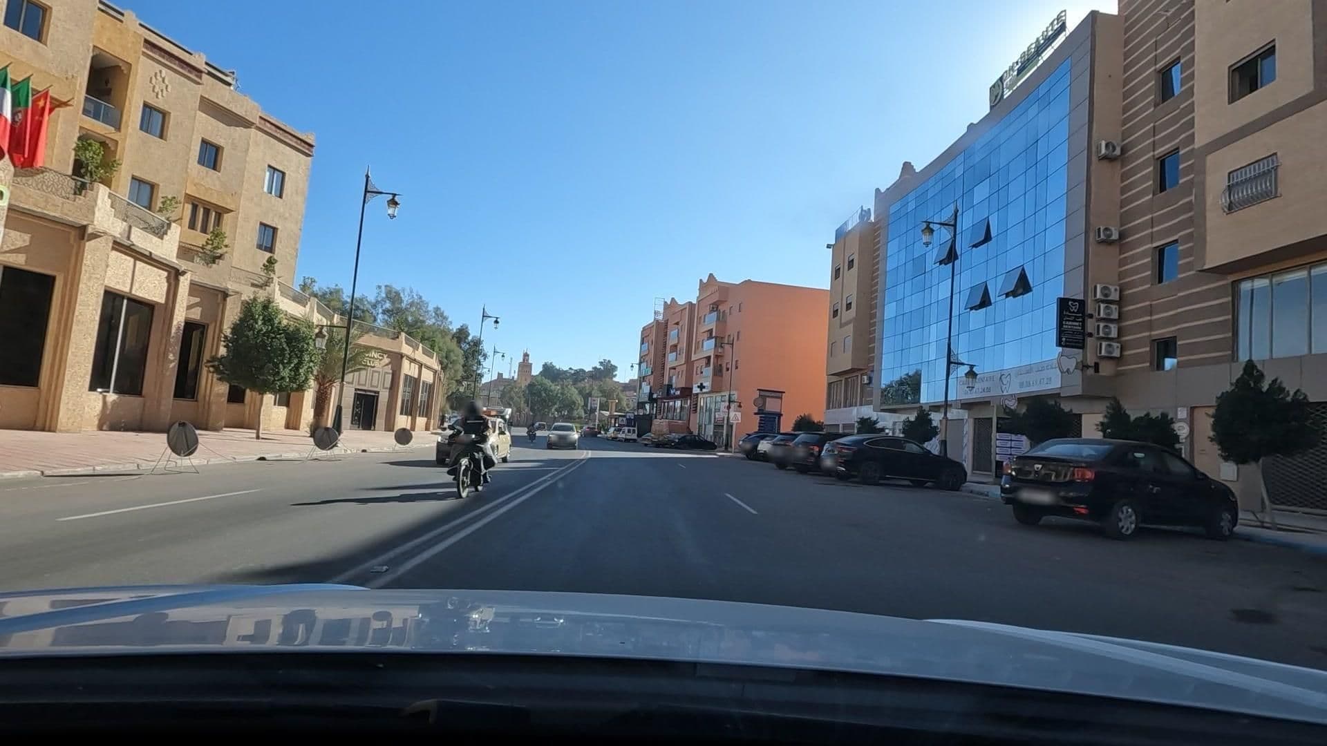 Street view near Perle du Sud, Tabount — © lucomsky (CC BY-SA · Mapillary)