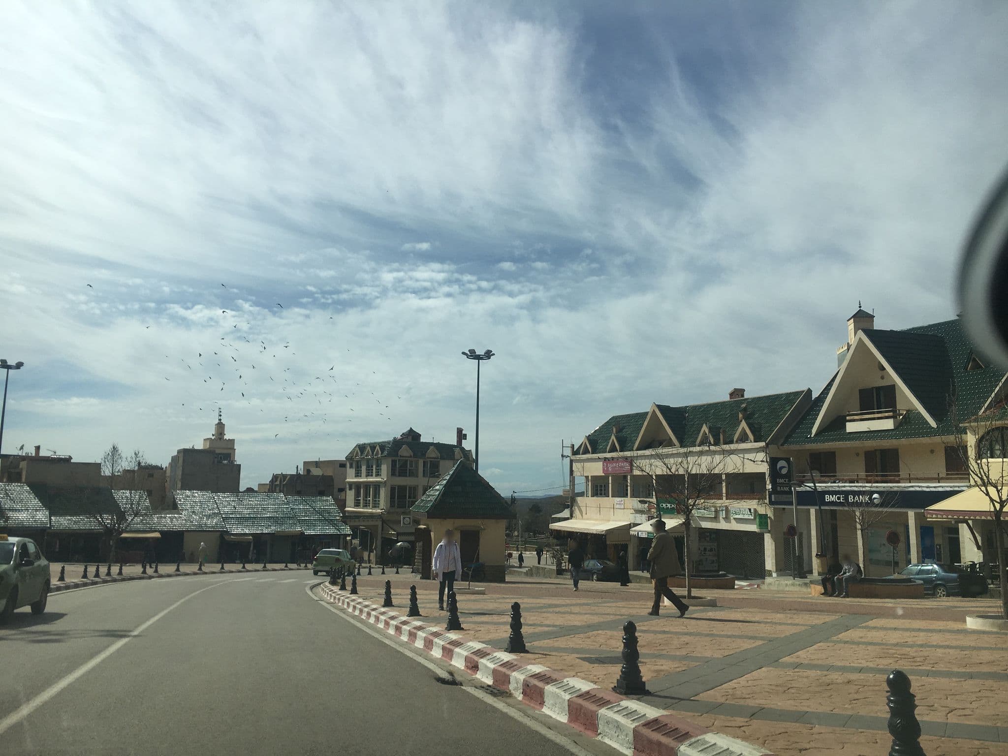 Street view near Hotel des cèdres, Azrou — © her5555 (CC BY-SA · Mapillary)