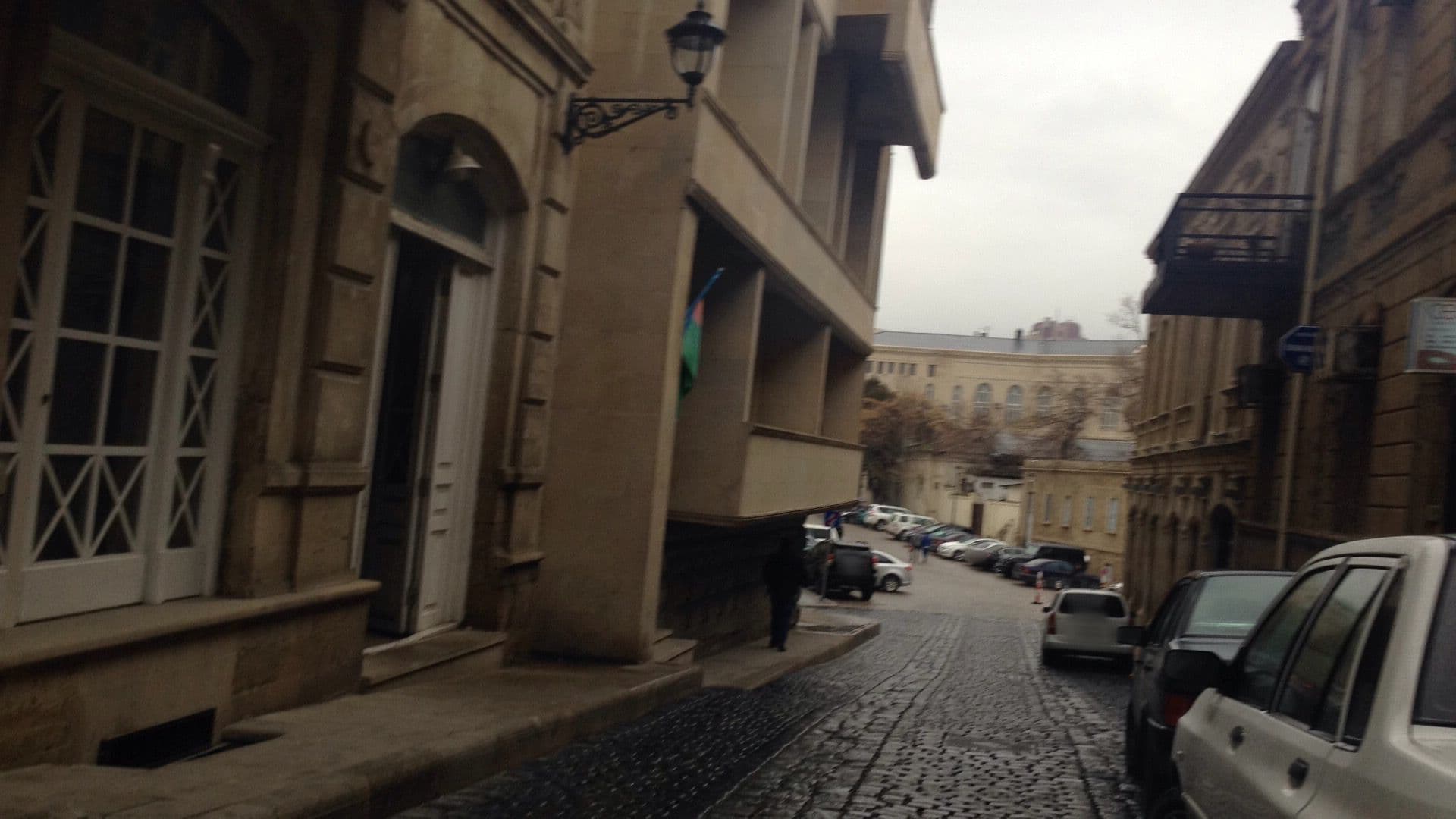 Street view near Baku Old City, Badamdar — © geomapper69 (CC BY-SA · Mapillary)