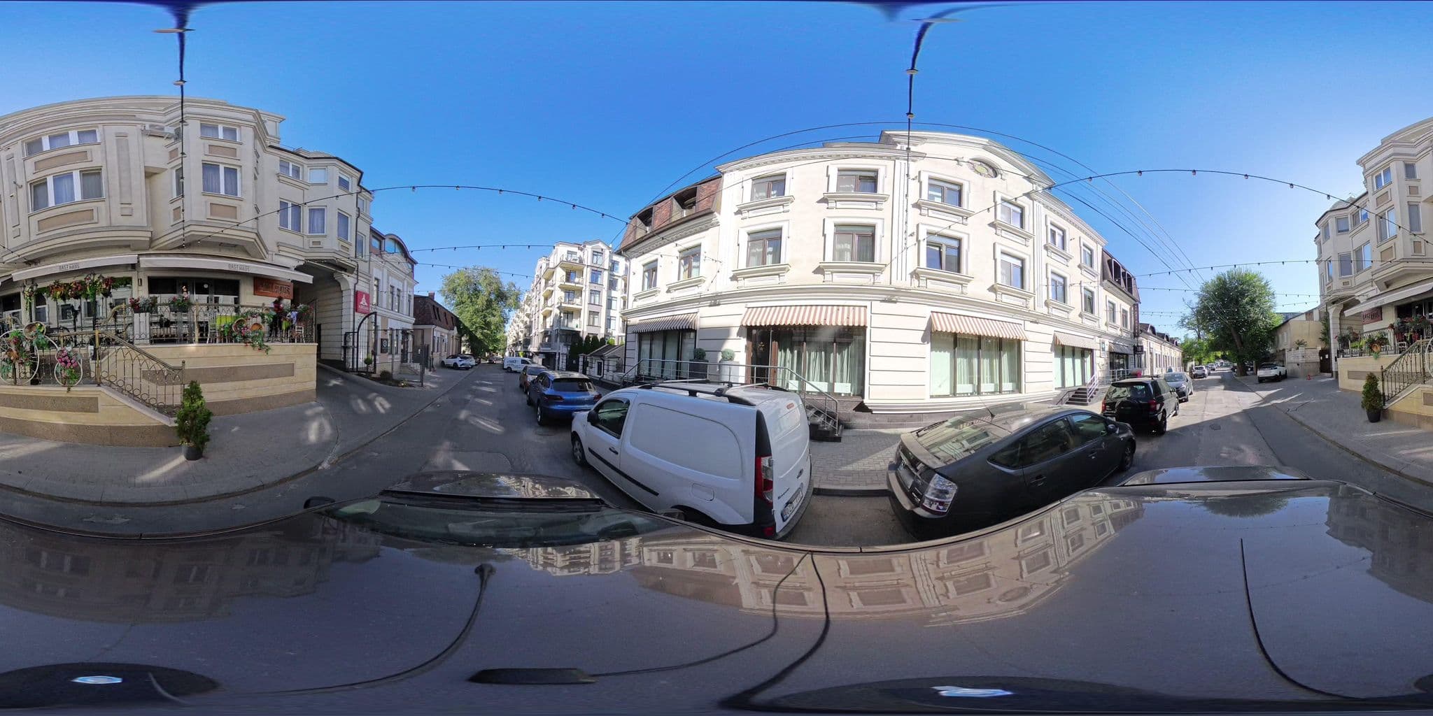 Street view near Familion Apart-Hotel, Chisinau — © Sku1255 (CC BY-SA · Mapillary)